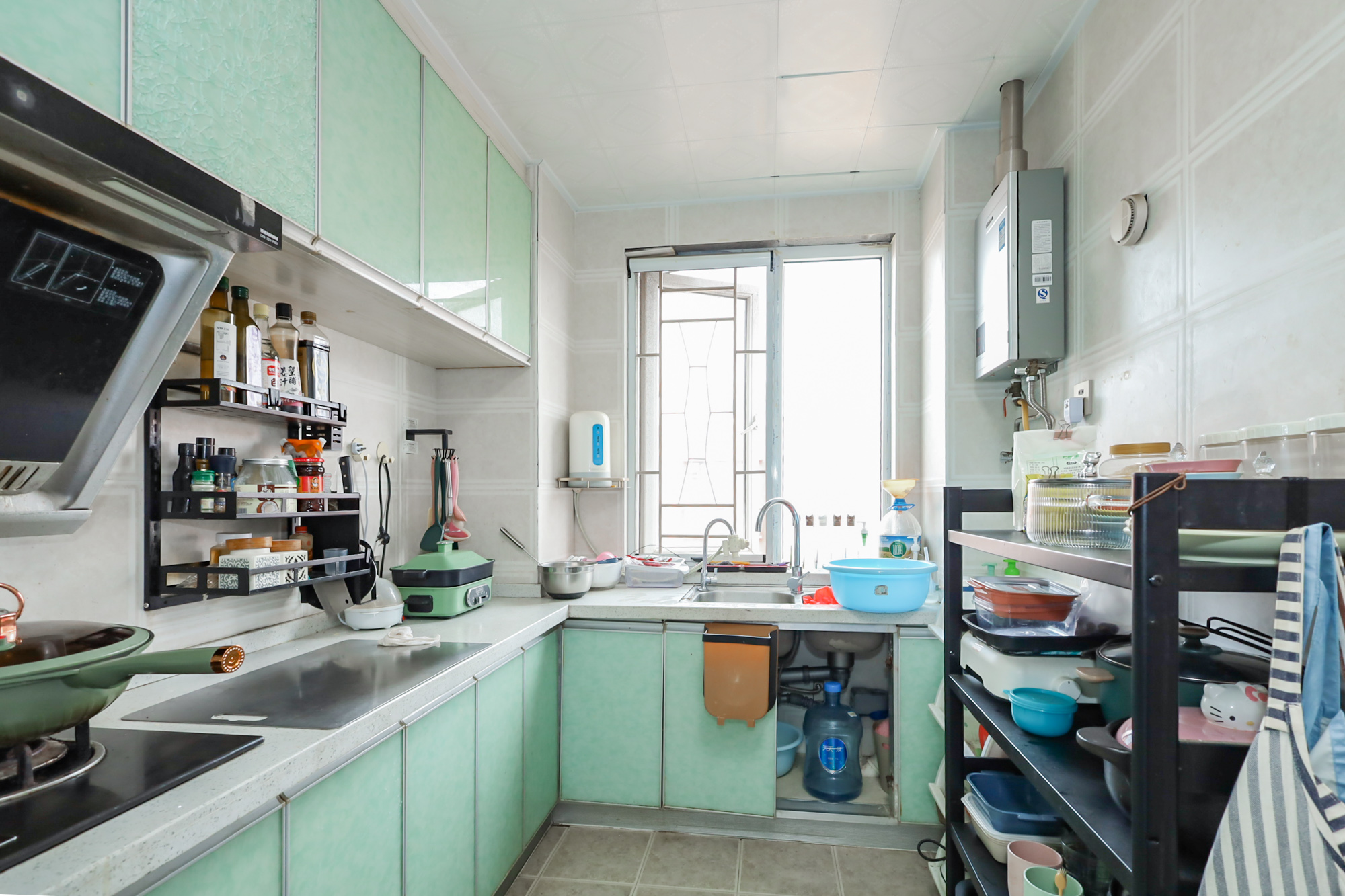 联美品格  3室2厅2卫    98.0万厨房