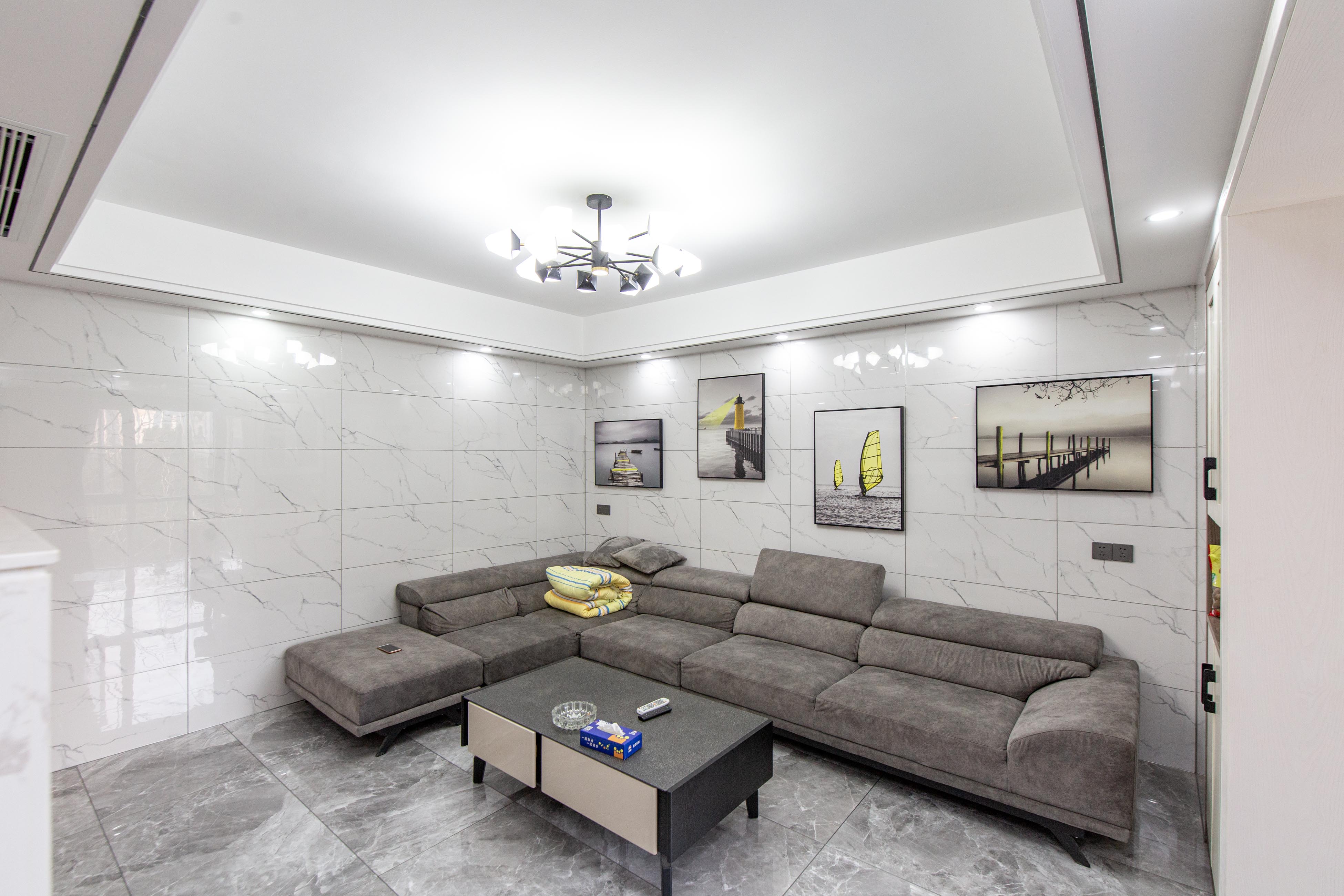 清溪川九号  3室2厅2卫    205.0万客厅