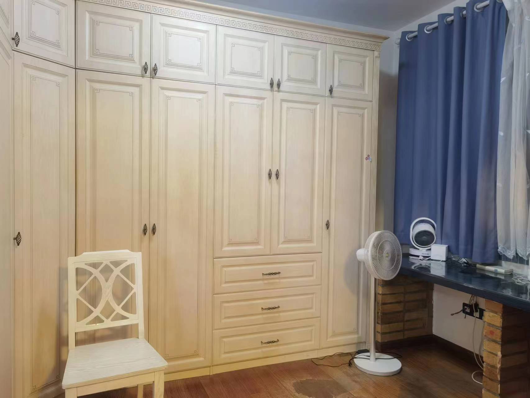 纳帕溪谷 2室2厅1卫 60.0万 纳帕溪谷 2室2厅1卫 60.0万客厅