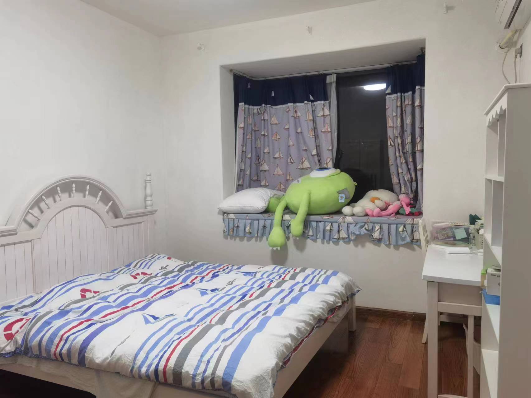 纳帕溪谷 2室2厅1卫 60.0万 纳帕溪谷 2室2厅1卫 60.0万客厅