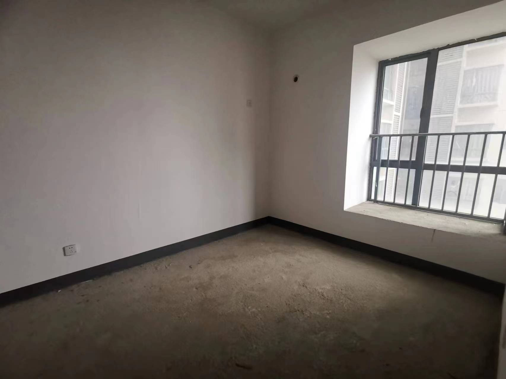 山水洲城华晨第一城 2室1厅1卫 56.0万 山水洲城华晨第一城 2室1厅1卫 56.0万室内图