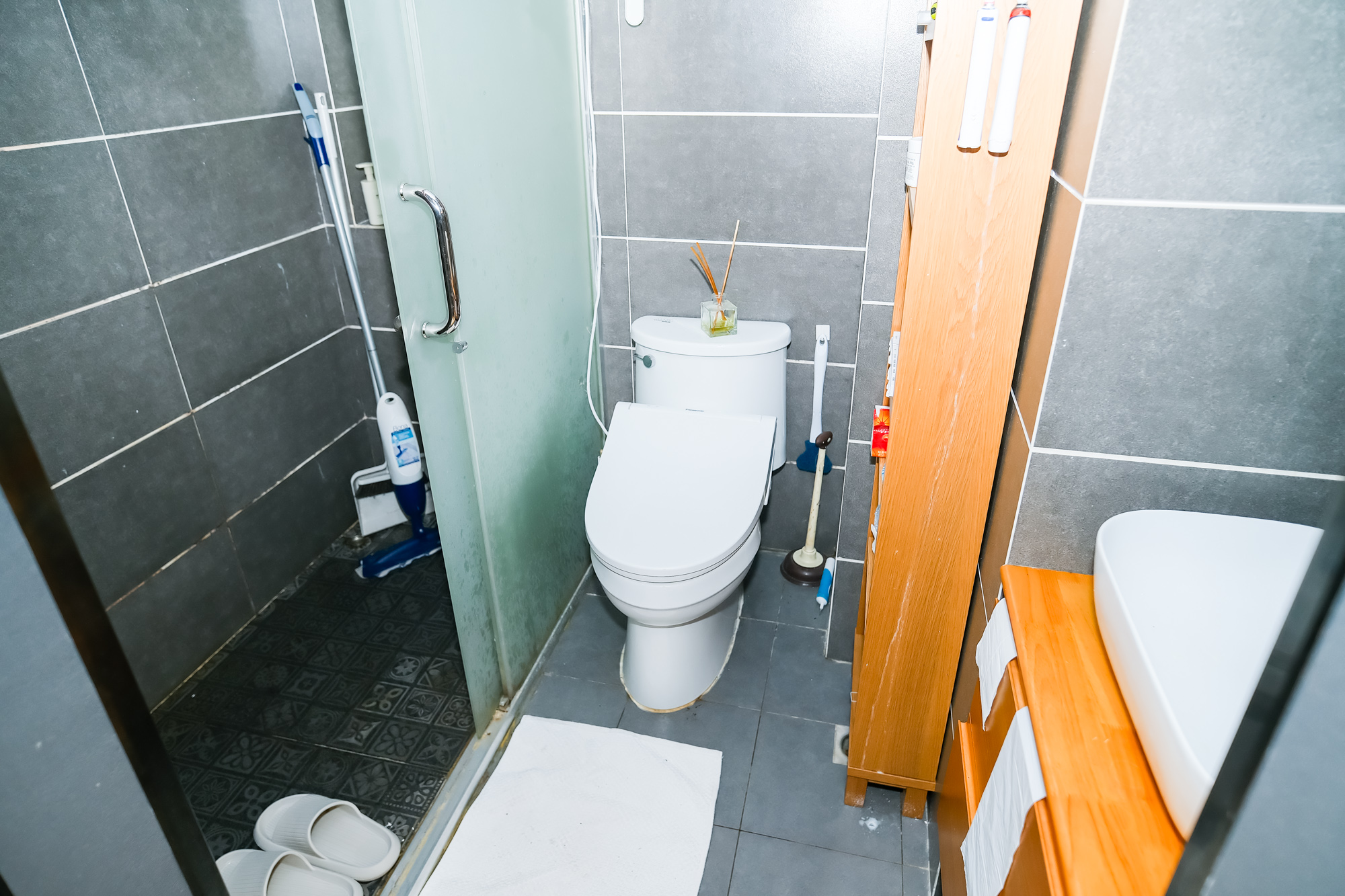 郡原居里  2室2厅1卫    63.8万卫生间