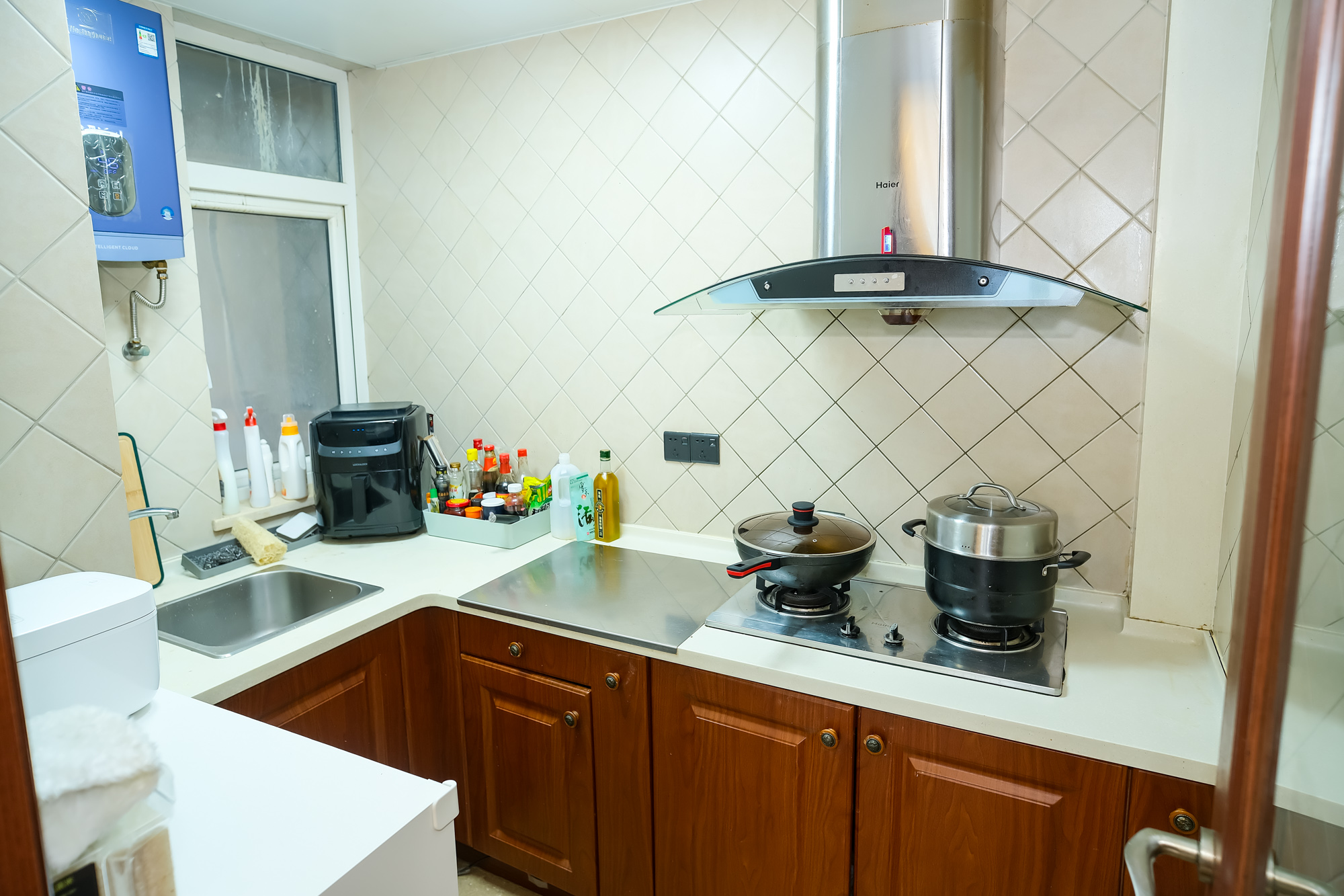 郡原居里  2室2厅1卫    63.8万厨房