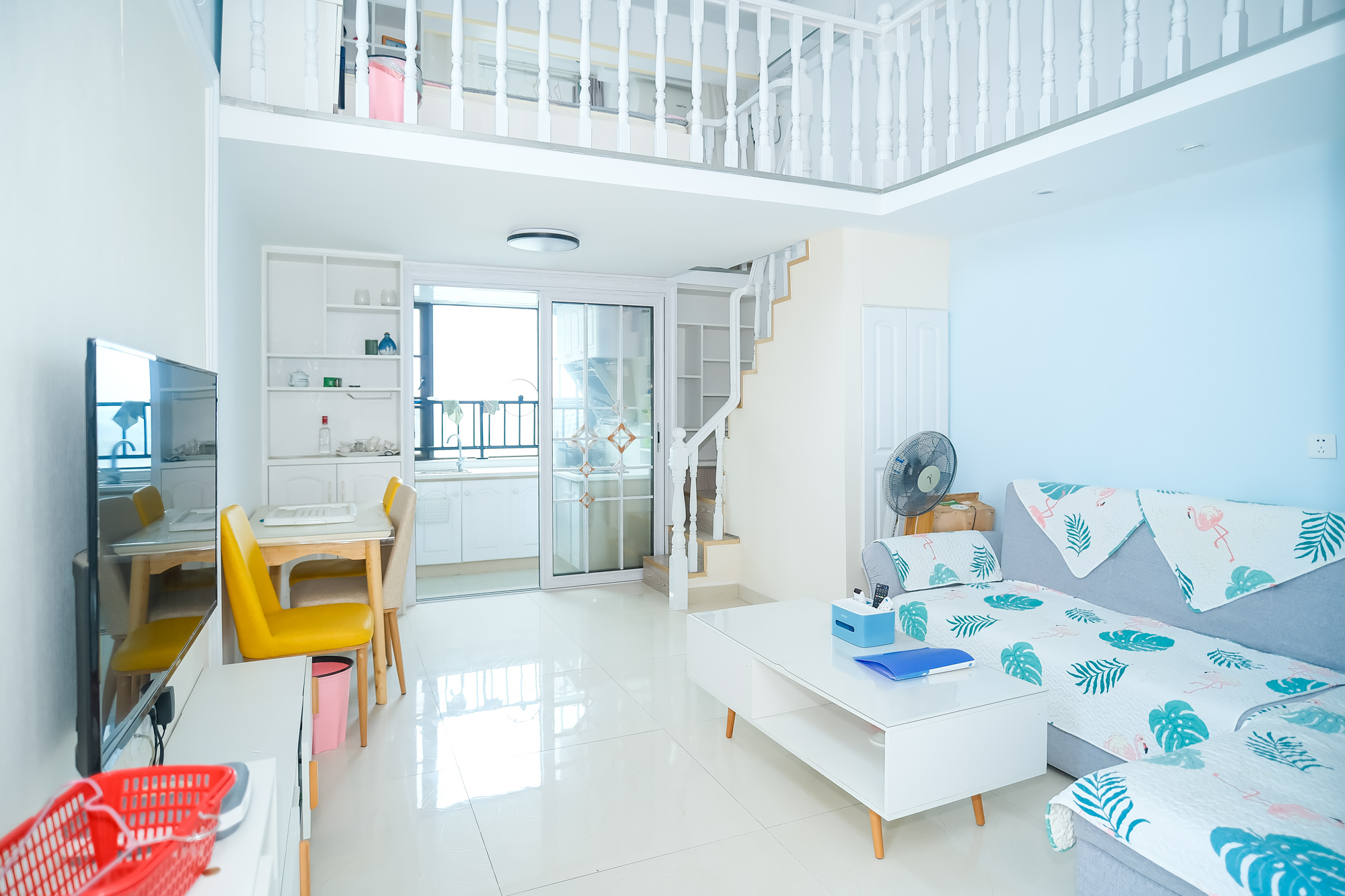 艾美潇湘  1室1厅1卫    47.62万 艾美潇湘  1室1厅1卫    47.62万客厅