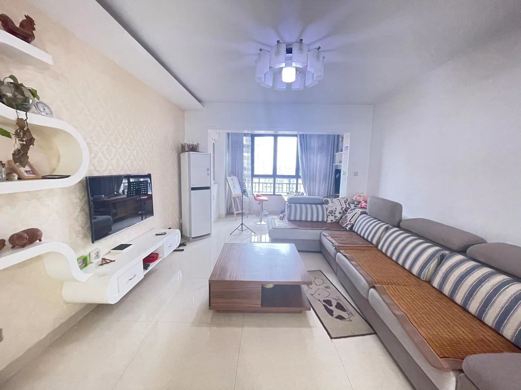 慧谷阳光 3室2厅2卫 76.80万 慧谷阳光 3室2厅2卫 76.80万室内图