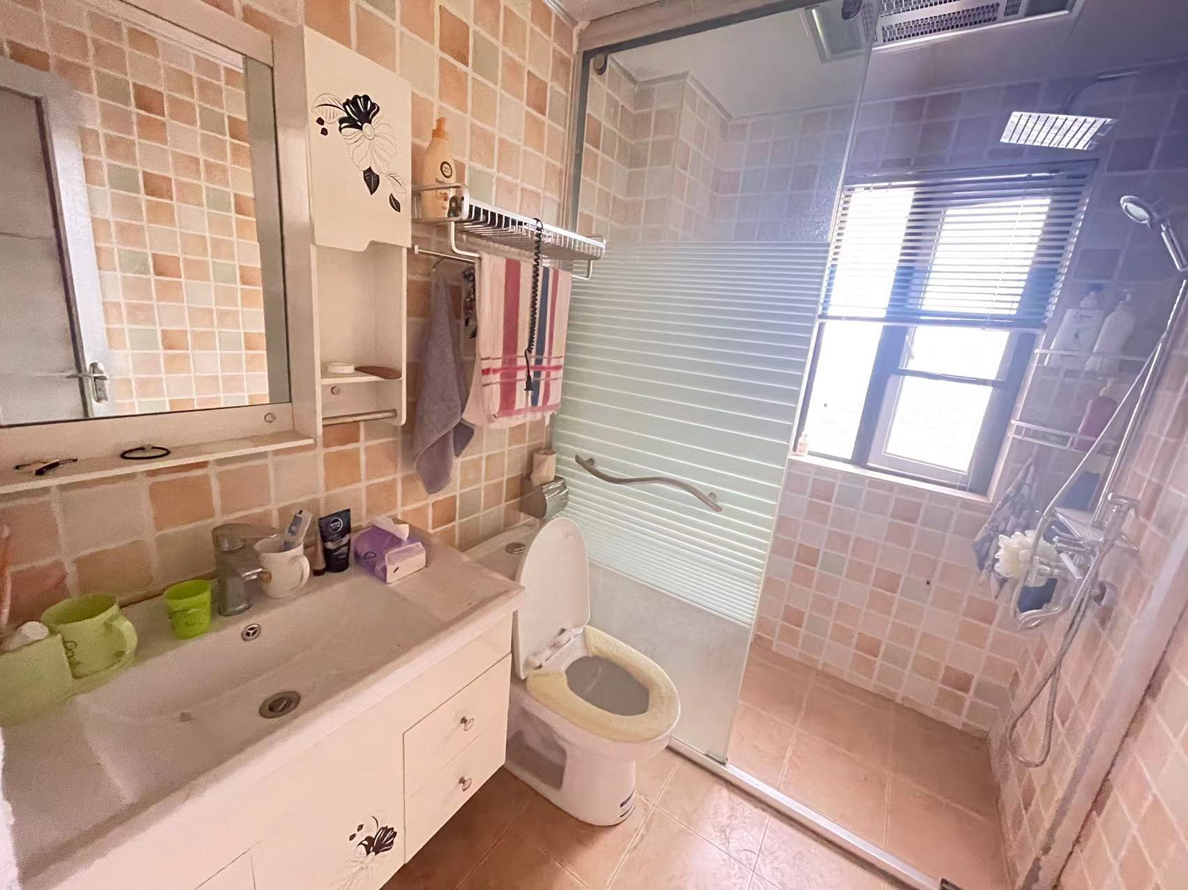 慧谷阳光 3室2厅2卫 76.80万 慧谷阳光 3室2厅2卫 76.80万室内图