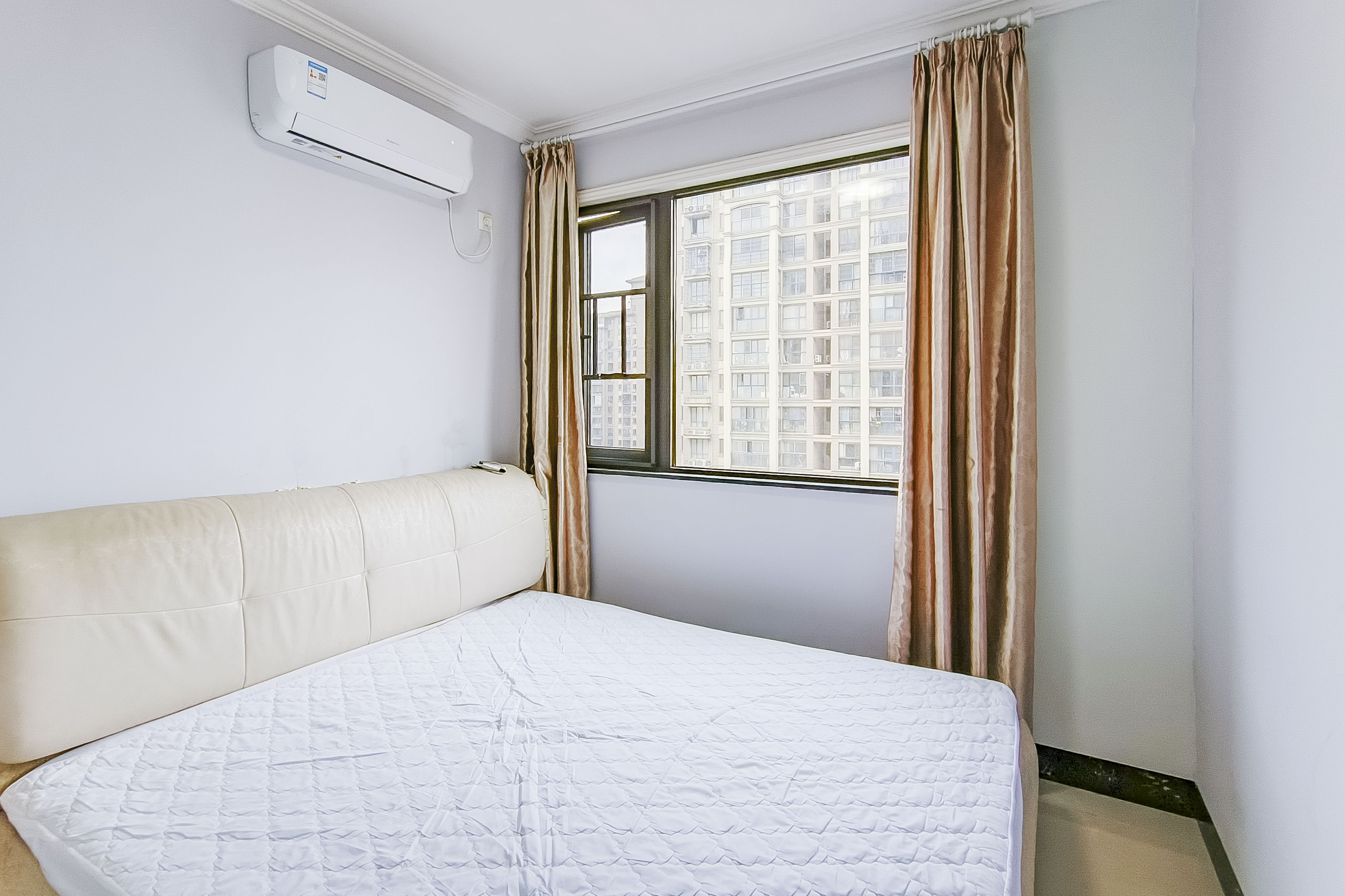 融创融公馆(融创臻苑) 1室1厅1卫 36.00万 融创融公馆(融创臻苑) 1室1厅1卫 36.00万卧室