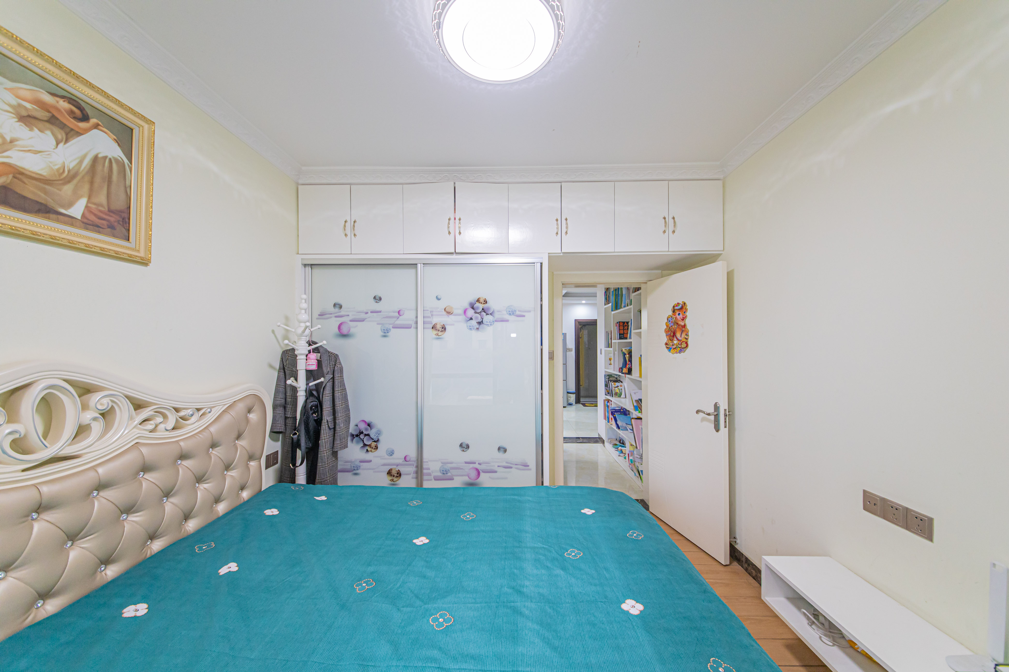 文景领秀  3室2厅1卫   100.00万卧室