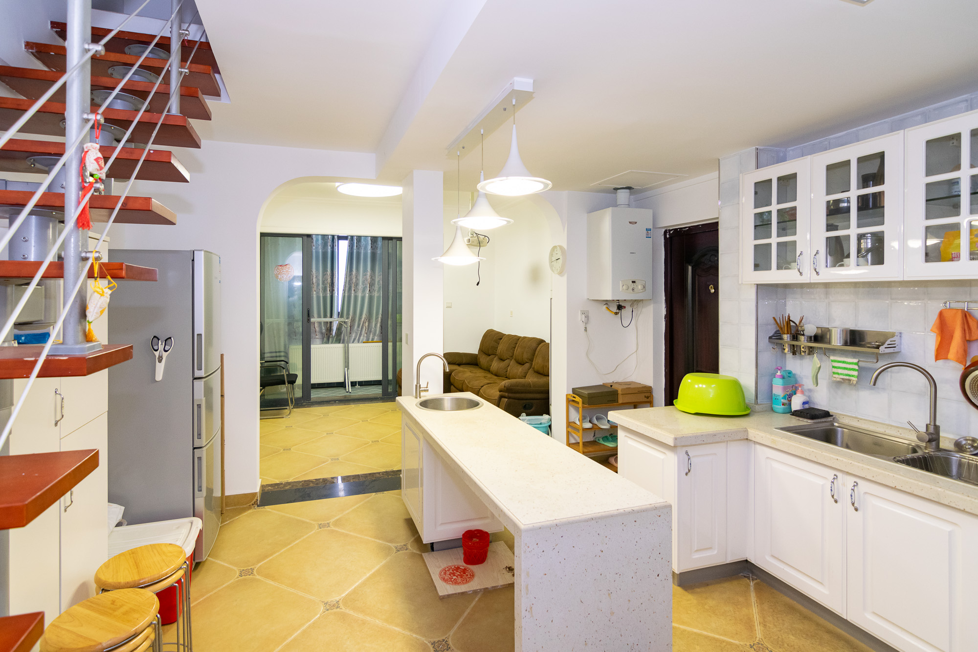 勤诚达新界 2室2厅1卫 68.00万 勤诚达新界 2室2厅1卫 68.00万客厅