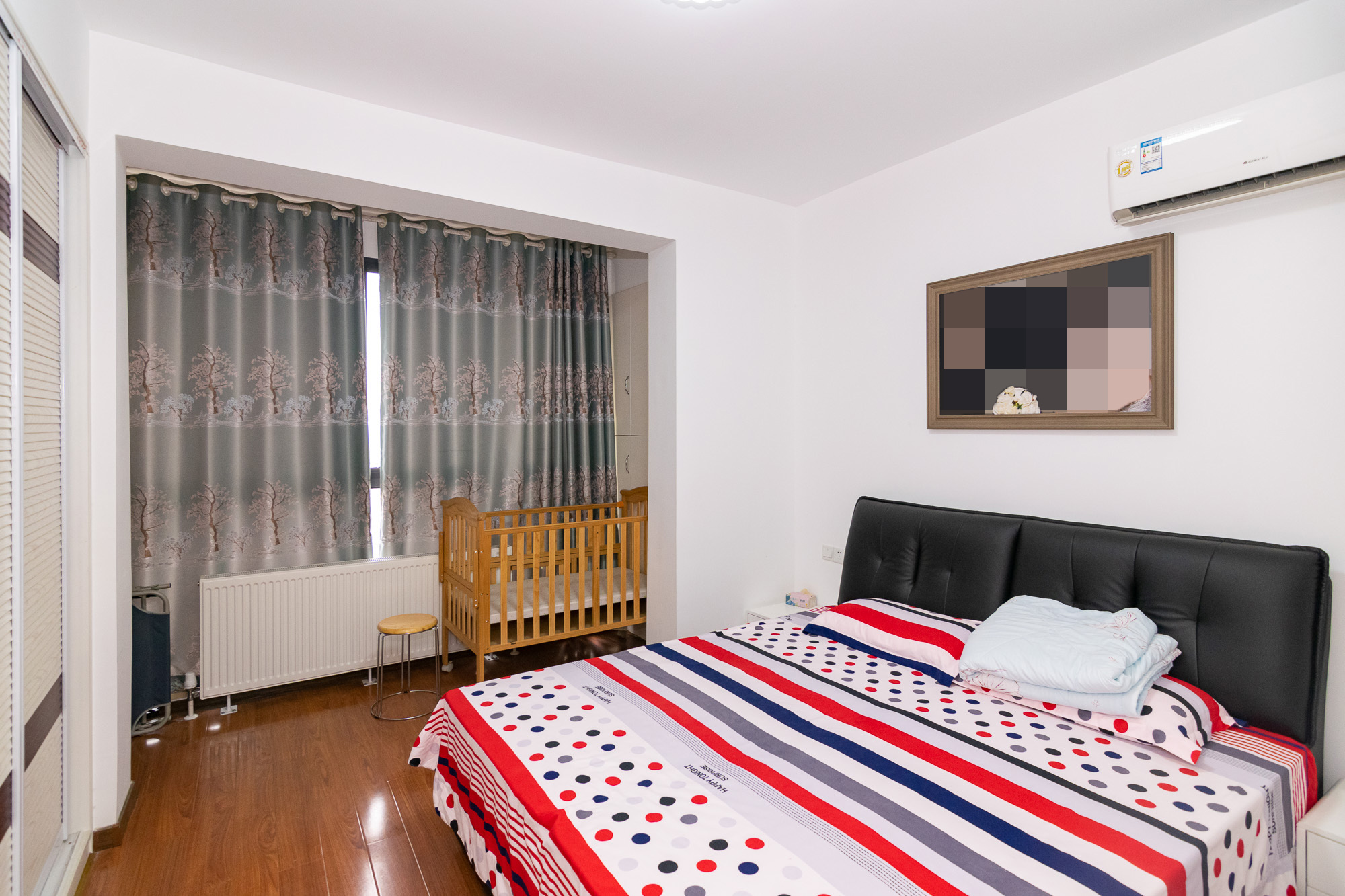 勤诚达新界 2室2厅1卫 68.00万 勤诚达新界 2室2厅1卫 68.00万卧室