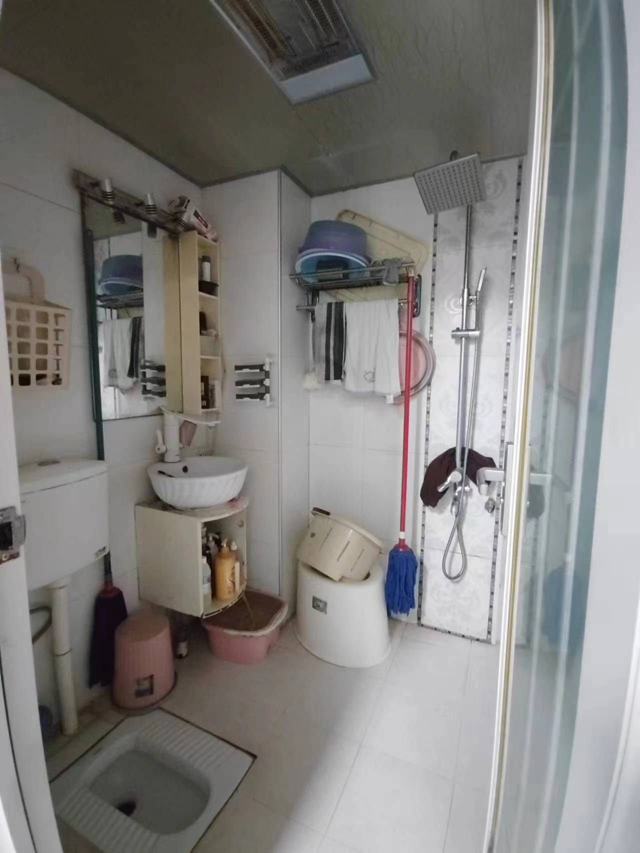 水岸春天 1室1厅1卫 32.80万 水岸春天 1室1厅1卫 32.80万室内图