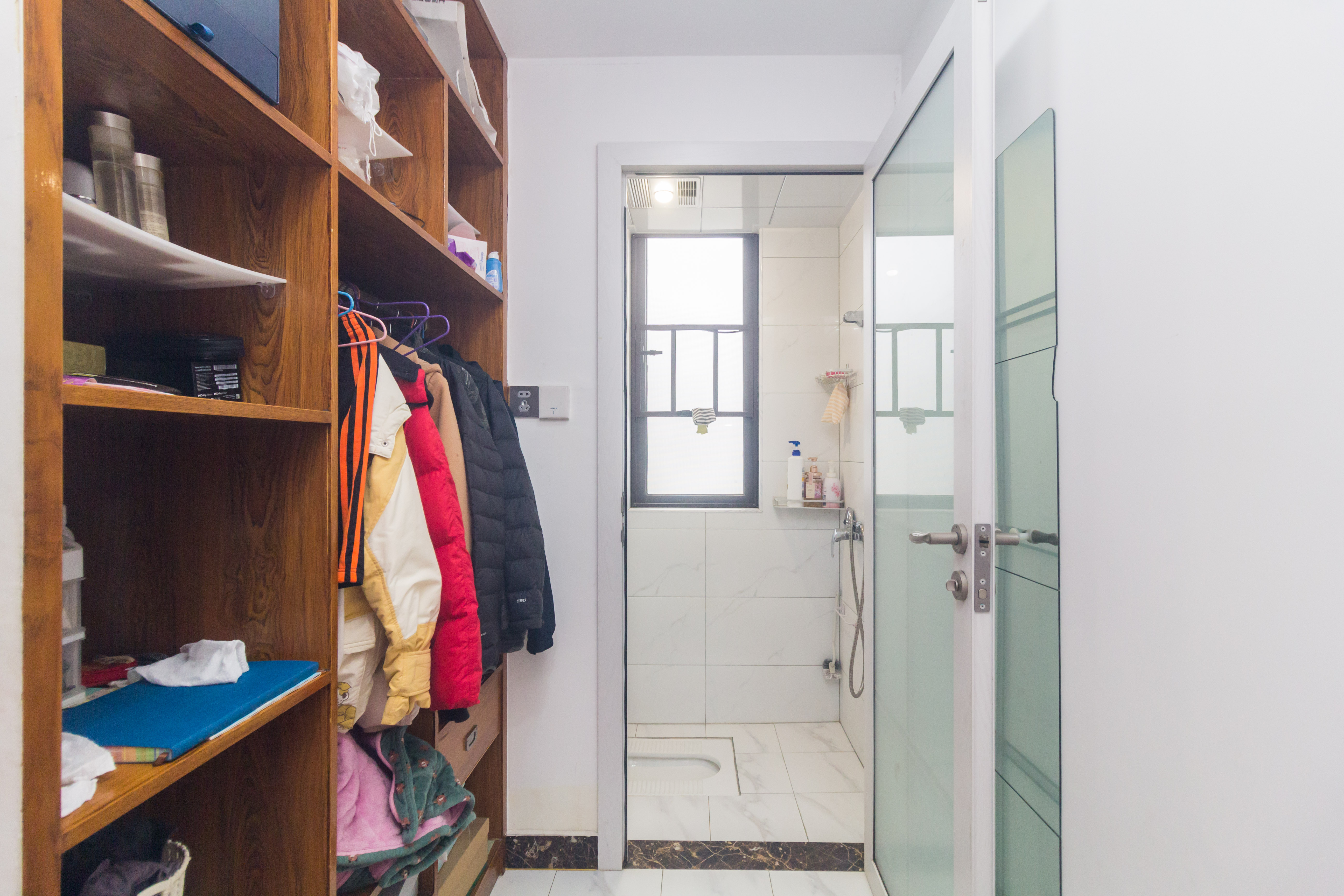 芙蓉万国城MOMA(卓越汇富苑) 4室1厅1卫 118.00万 芙蓉万国城MOMA(卓越汇富苑) 4室1厅1卫 118.00万卫生间