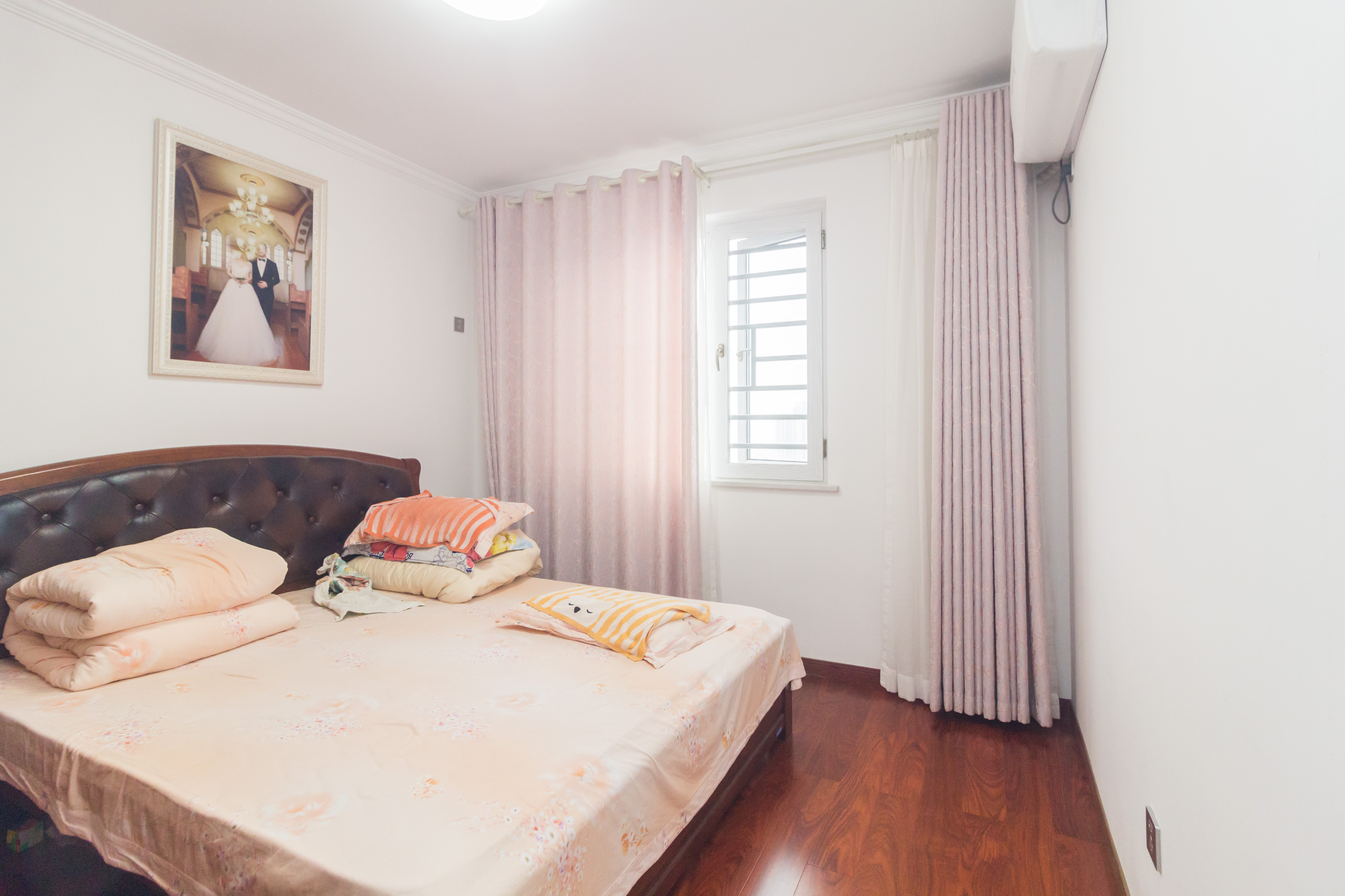 芙蓉万国城MOMA(卓越汇富苑) 4室1厅1卫 118.00万 芙蓉万国城MOMA(卓越汇富苑) 4室1厅1卫 118.00万卧室