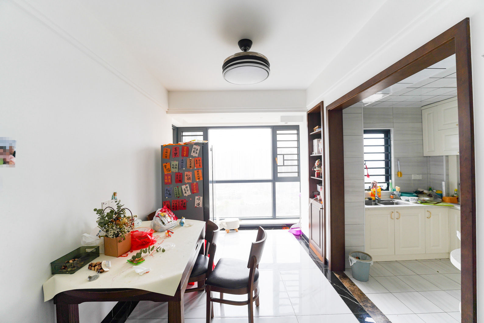 中建嘉和城  3室2厅2卫    160.0万客厅