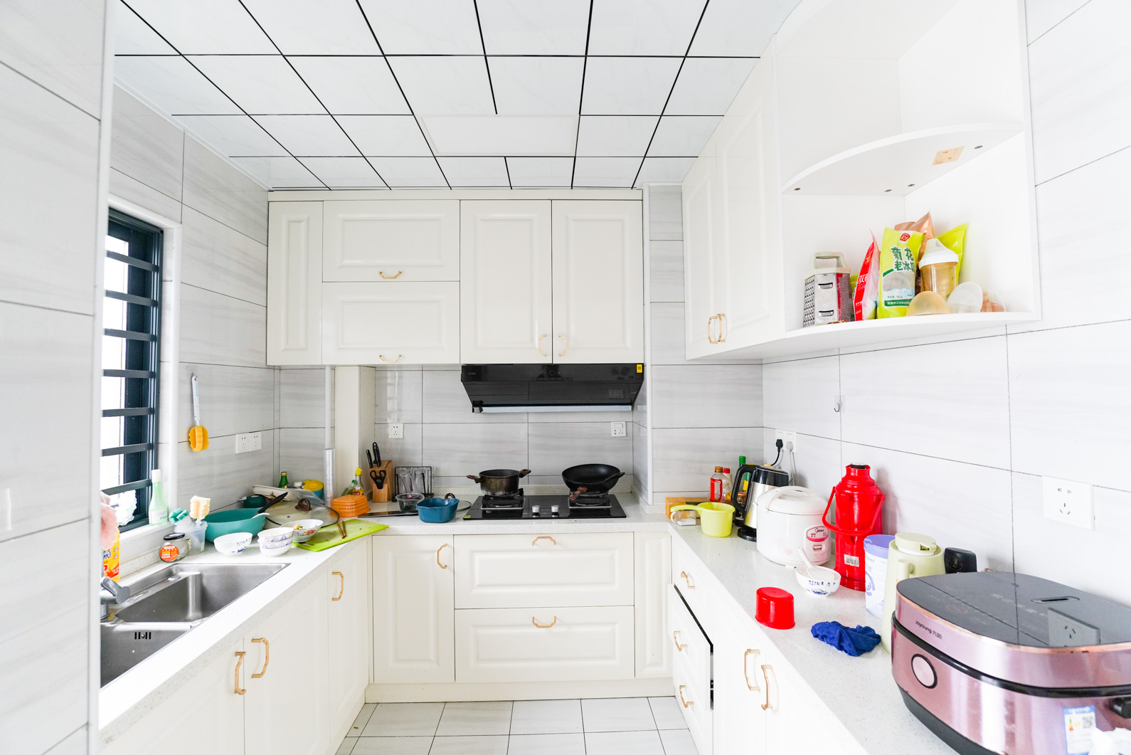 中建嘉和城  3室2厅2卫    160.0万厨房