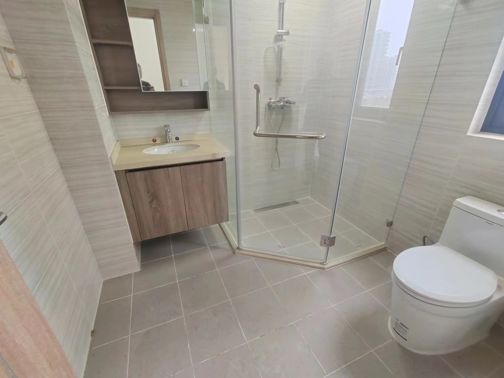 蓝溪谷 4室2厅2卫 102.00万 蓝溪谷 4室2厅2卫 102.00万室内图