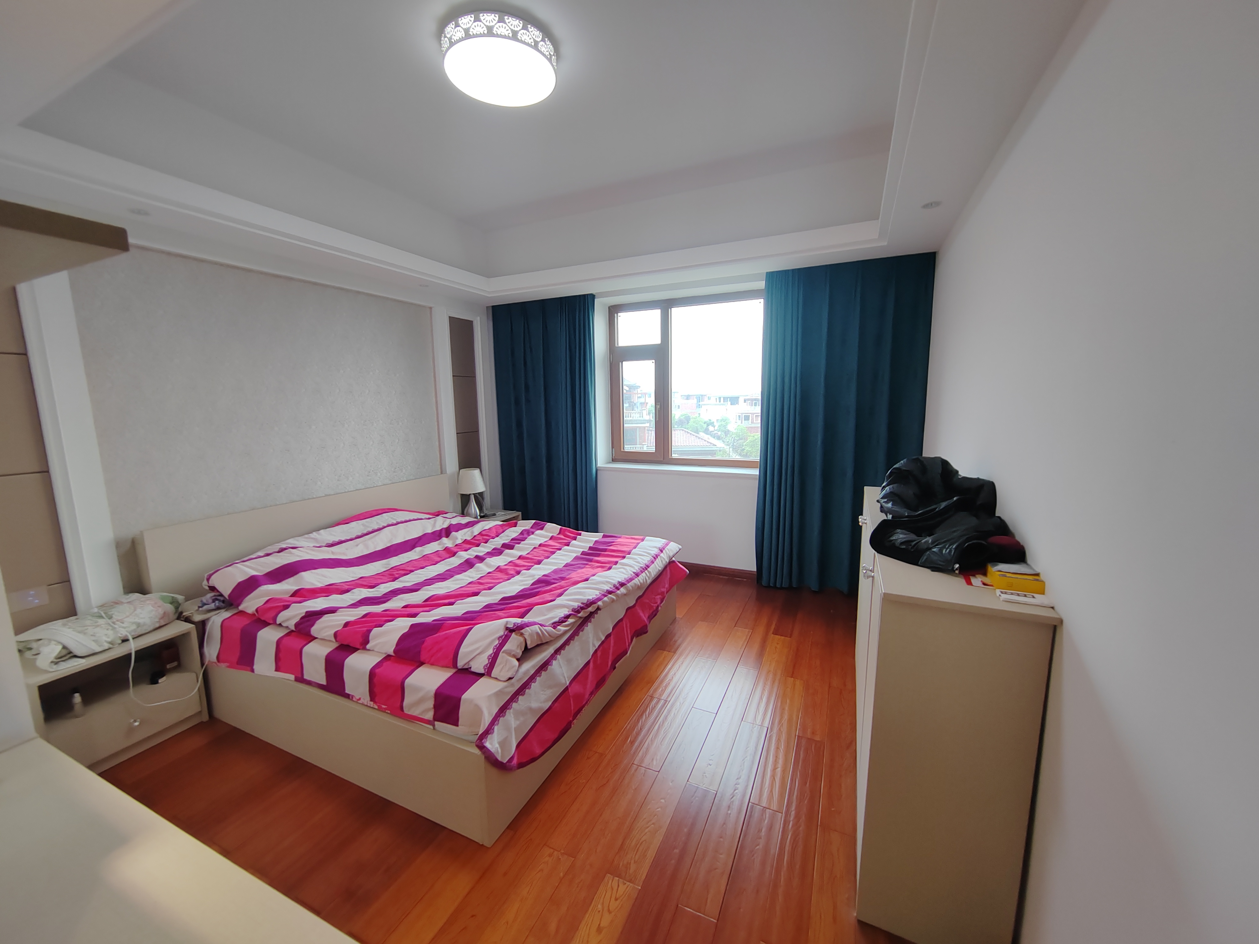 城市公园 4室2厅3卫 170.00万 城市公园 4室2厅3卫 170.00万室内图