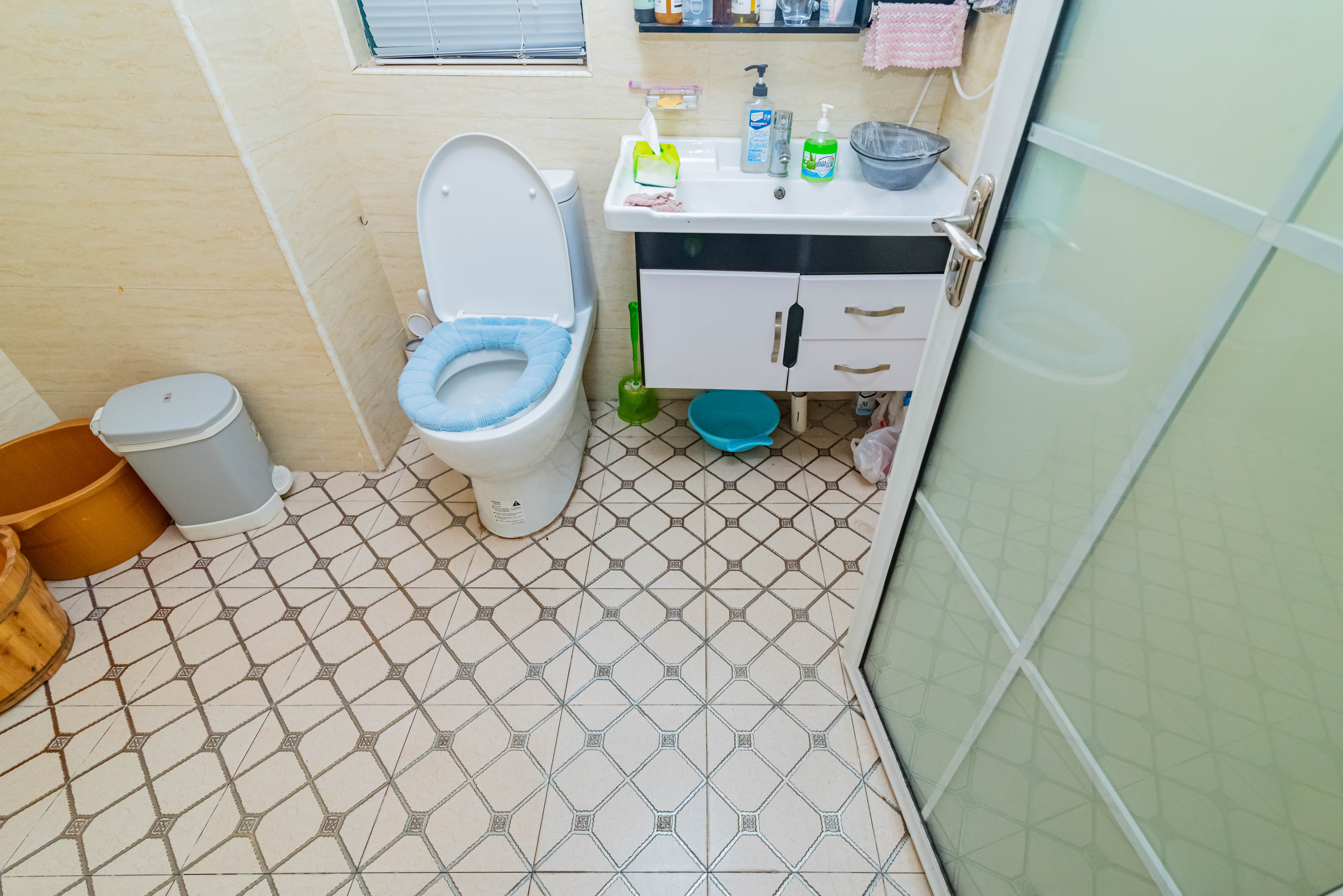 恒大雅苑  3室2厅1卫    115.0万卫生间