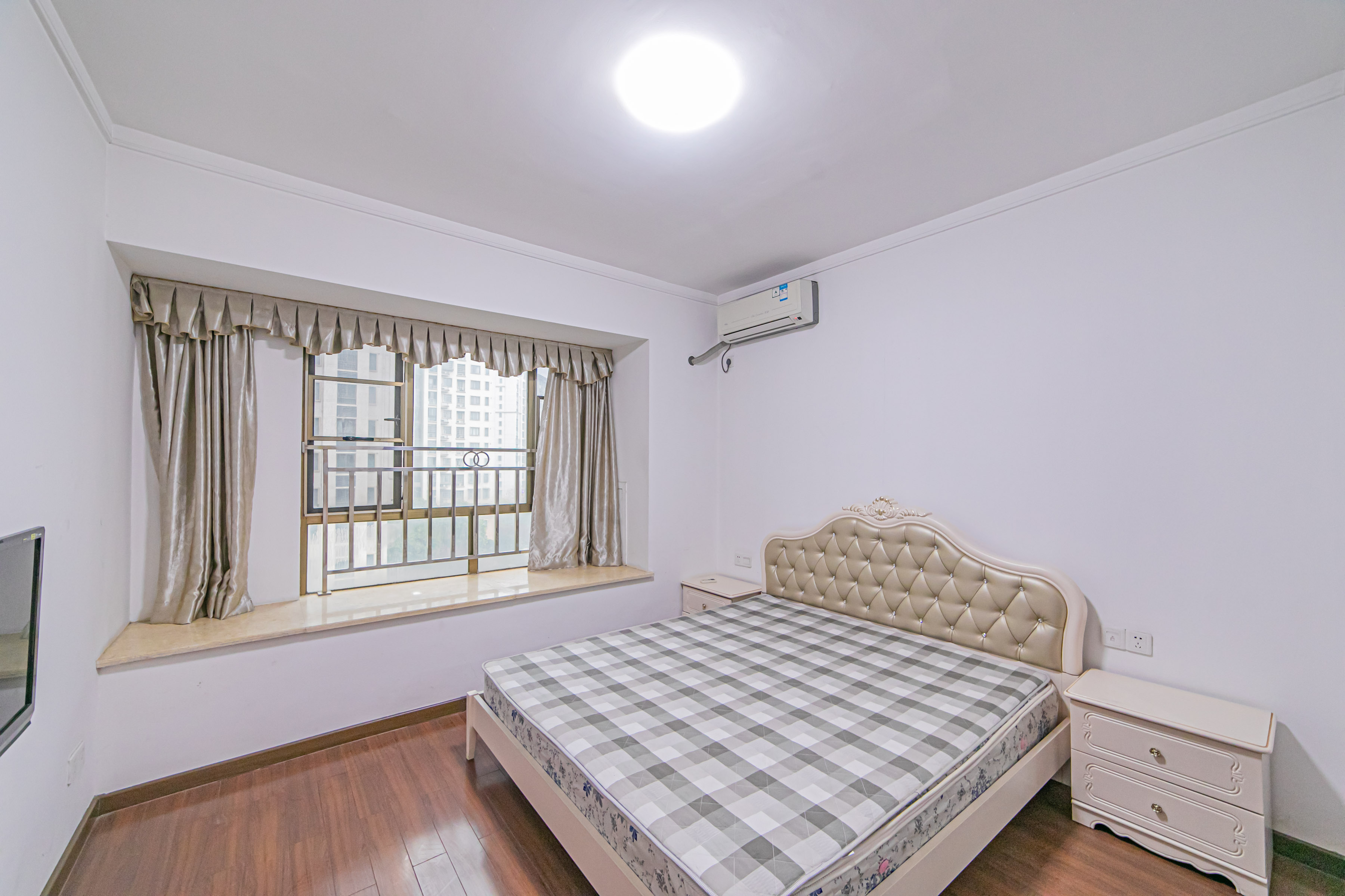 碧桂园威尼斯城 3室2厅2卫 62.80万 碧桂园威尼斯城 3室2厅2卫 62.80万卧室