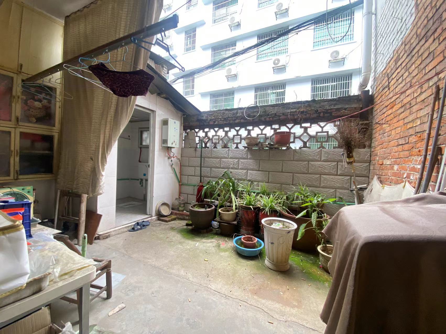 建设路散盘 3室2厅2卫 41.8万 建设路散盘 3室2厅2卫 41.8万室内图