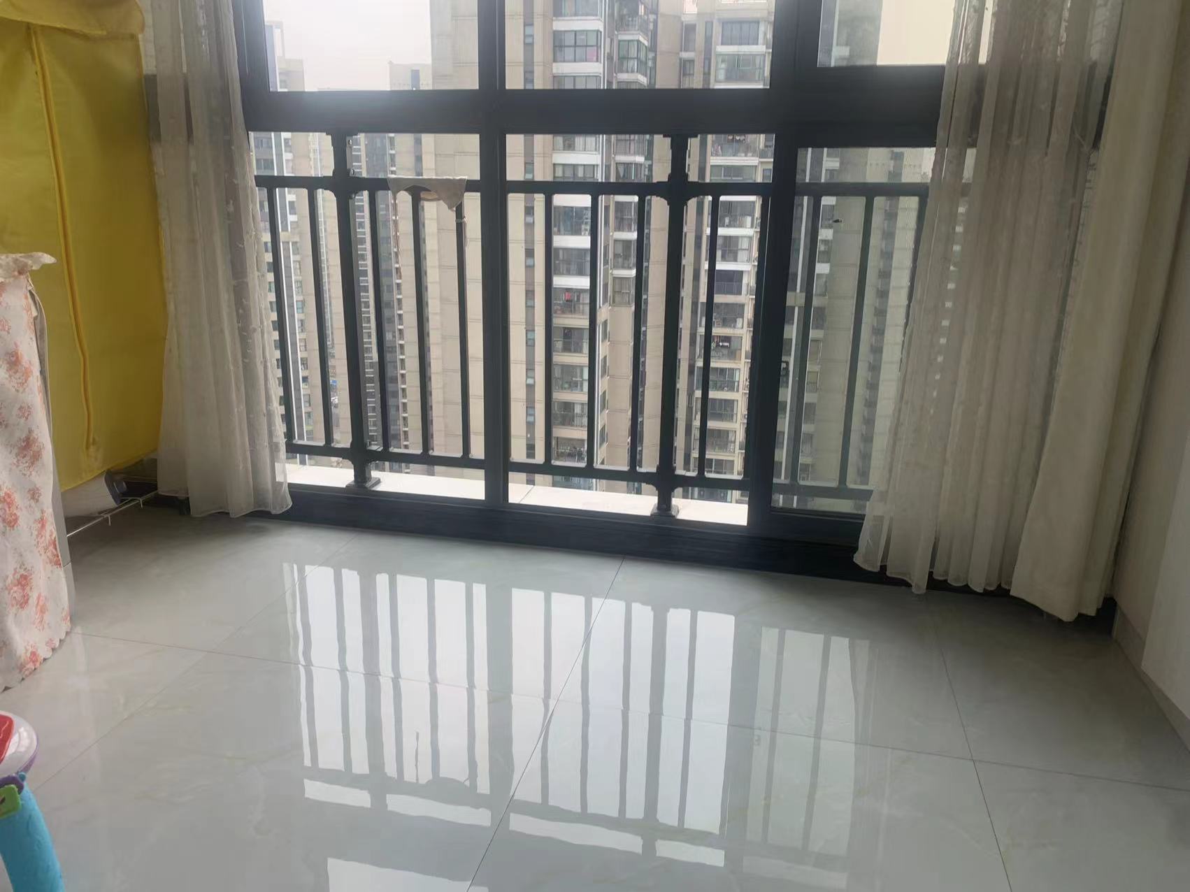 美的城三期  3室2厅1卫    39.0万 美的城三期  3室2厅1卫    39.0万室内图