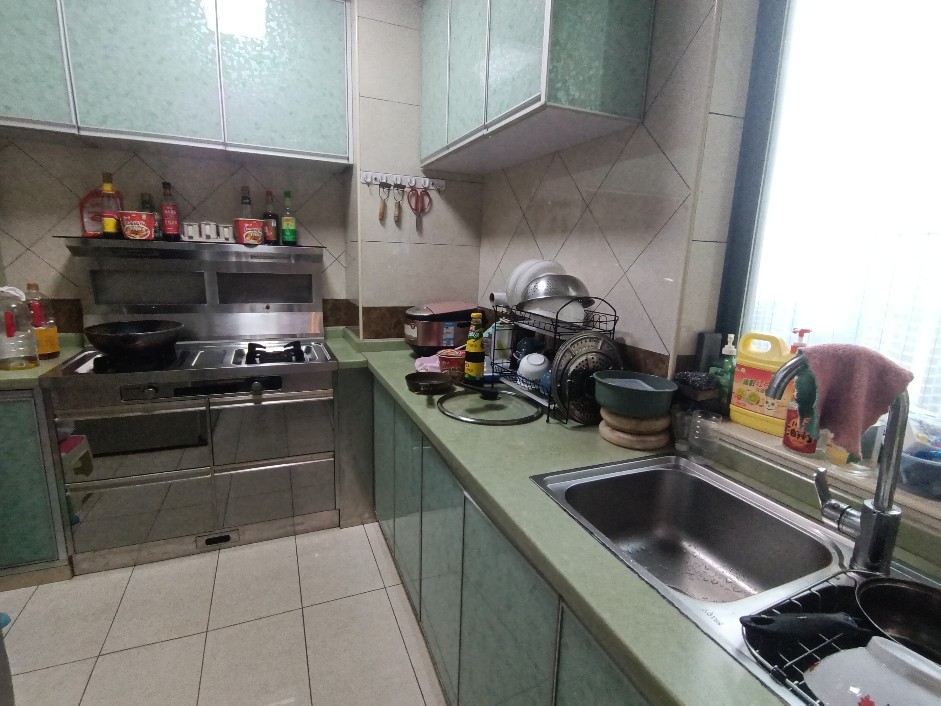 经世皇城 3室2厅2卫 115.00万 经世皇城 3室2厅2卫 115.00万室内图