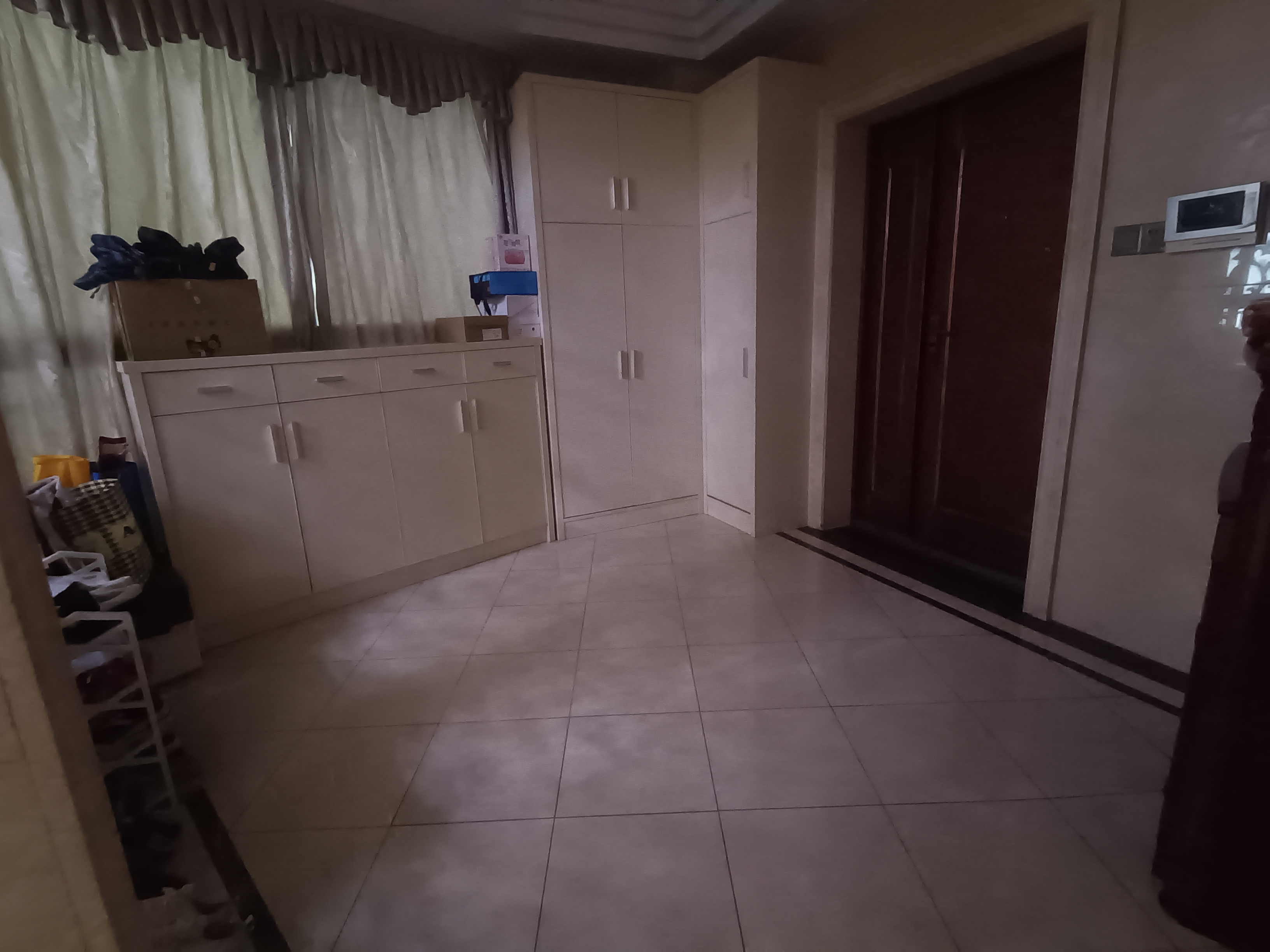 经世皇城 3室2厅2卫 115.00万 经世皇城 3室2厅2卫 115.00万室内图