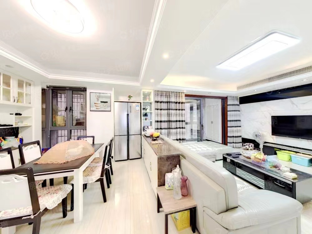 湘银星城  3室2厅2卫    73.8万 湘银星城  3室2厅2卫    73.8万室内图