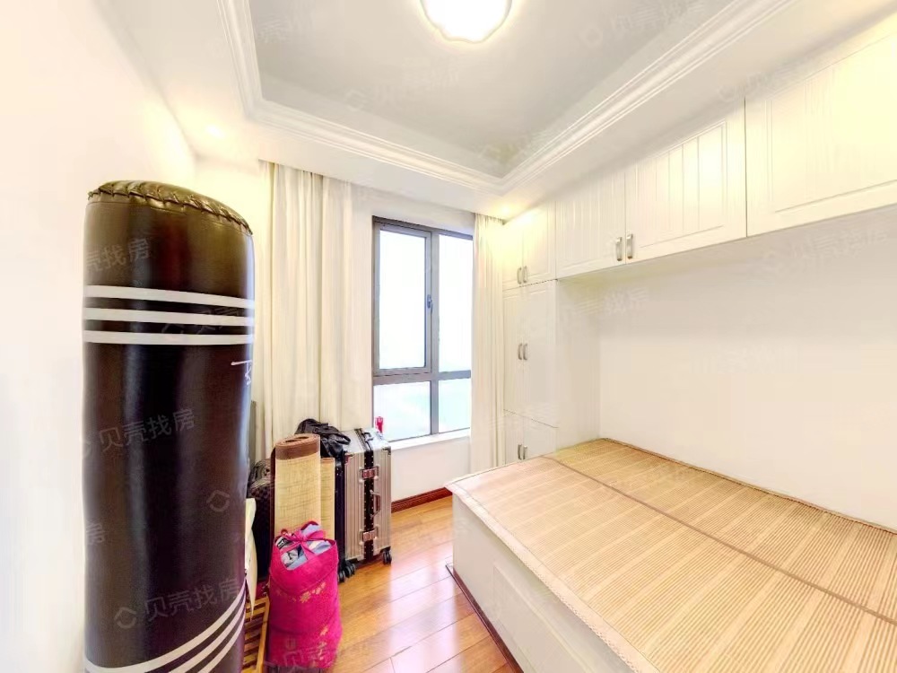 湘银星城  3室2厅2卫    73.8万 湘银星城  3室2厅2卫    73.8万室内图