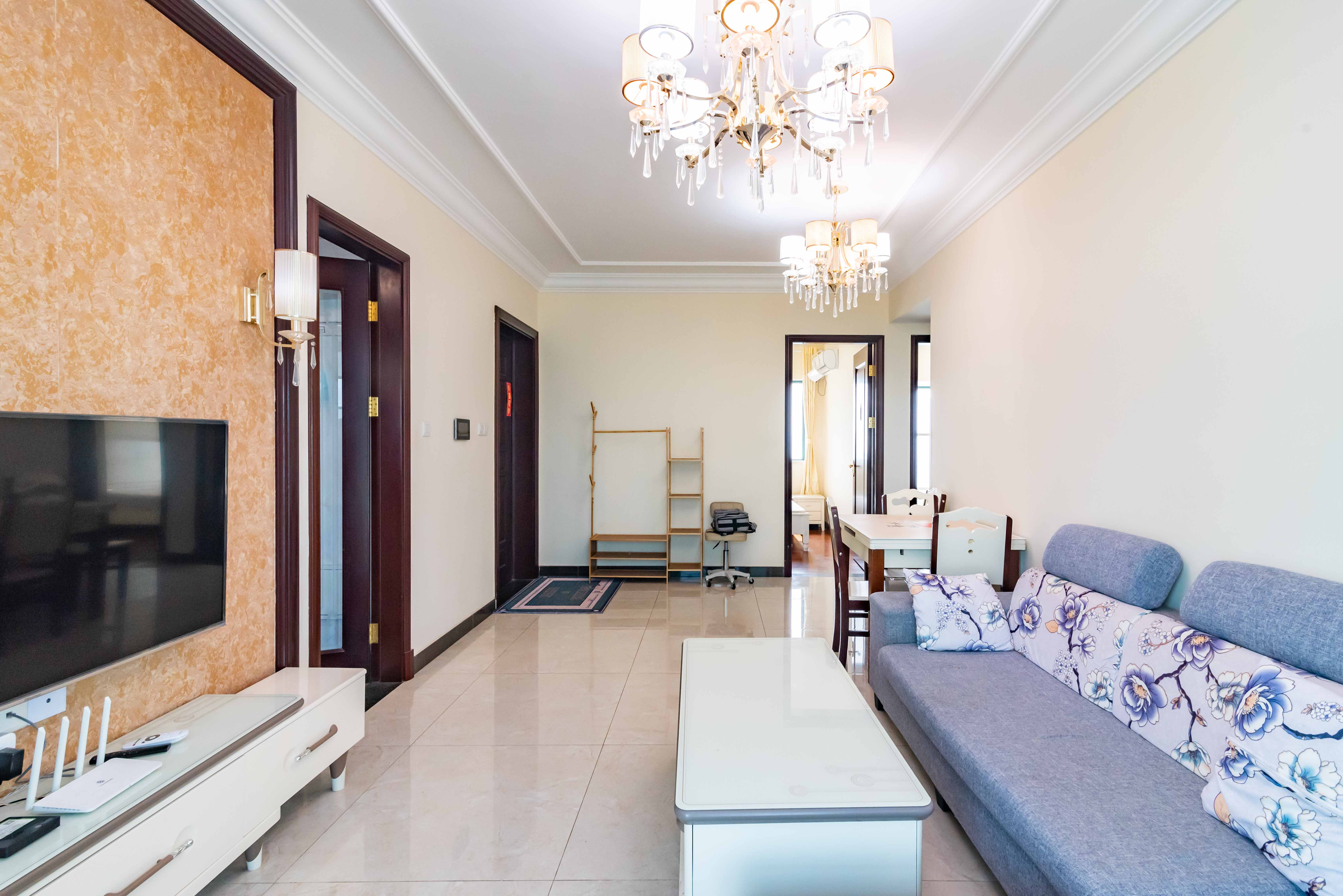 恒大雅苑 3室2厅1卫 78.0万 恒大雅苑 3室2厅1卫 78.0万客厅