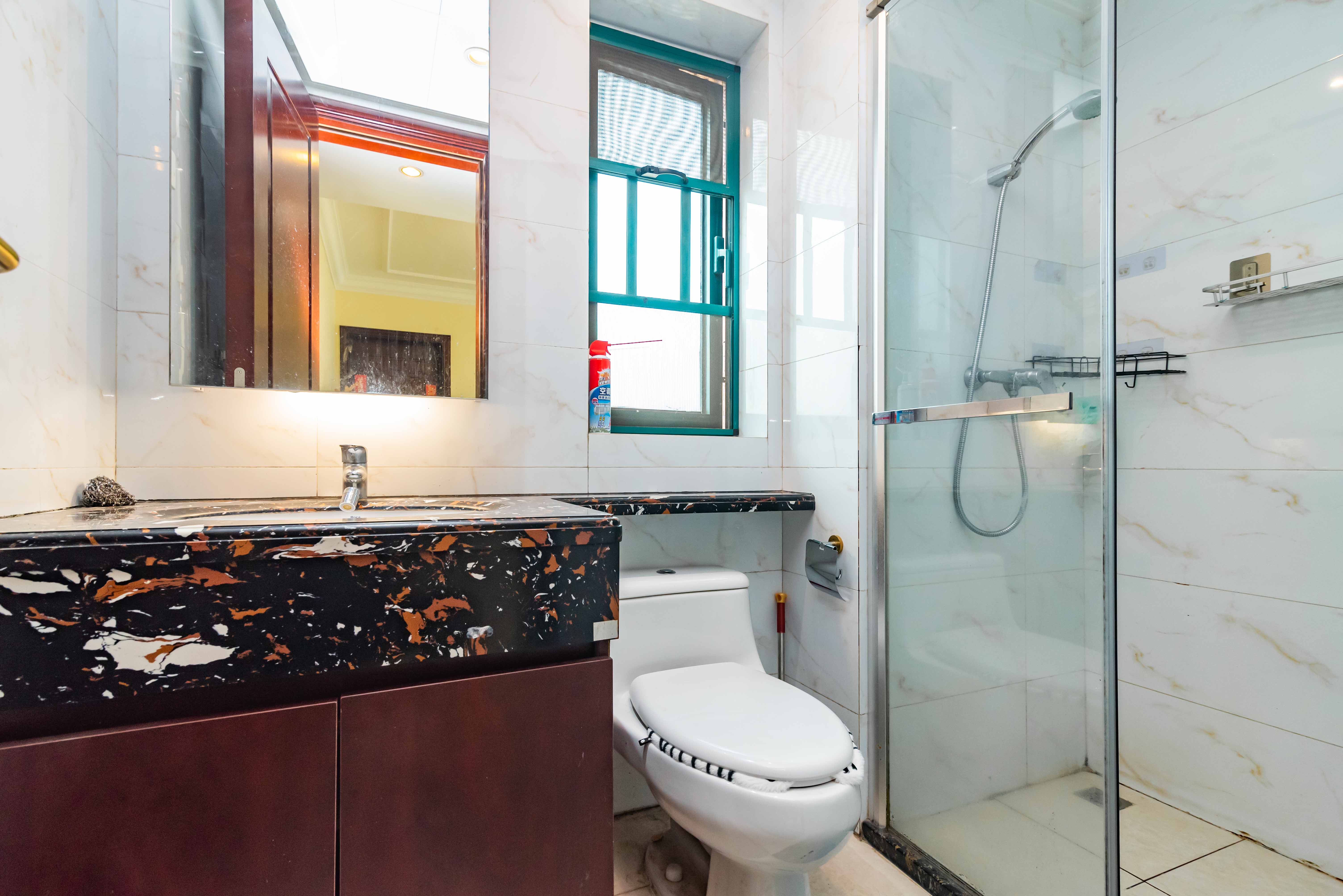 恒大雅苑 3室2厅1卫 78.0万 恒大雅苑 3室2厅1卫 78.0万卫生间