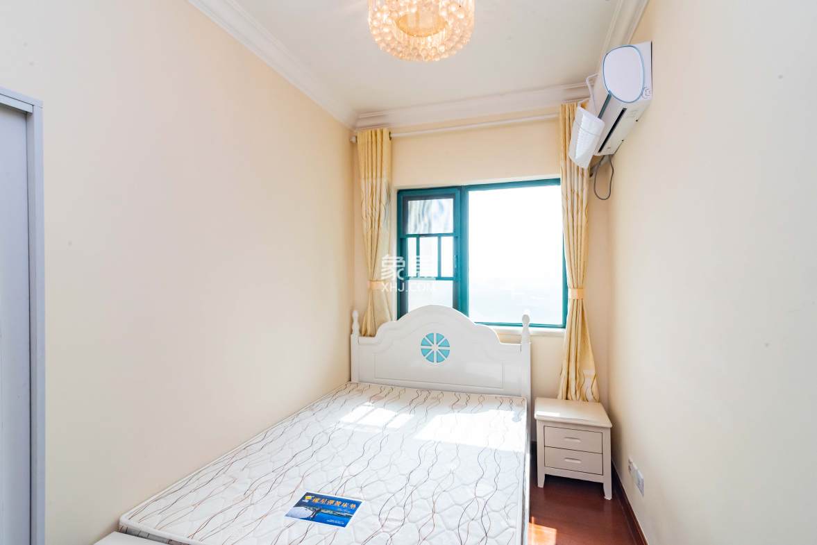 恒大雅苑 3室2厅1卫 78.0万 恒大雅苑 3室2厅1卫 78.0万卧室