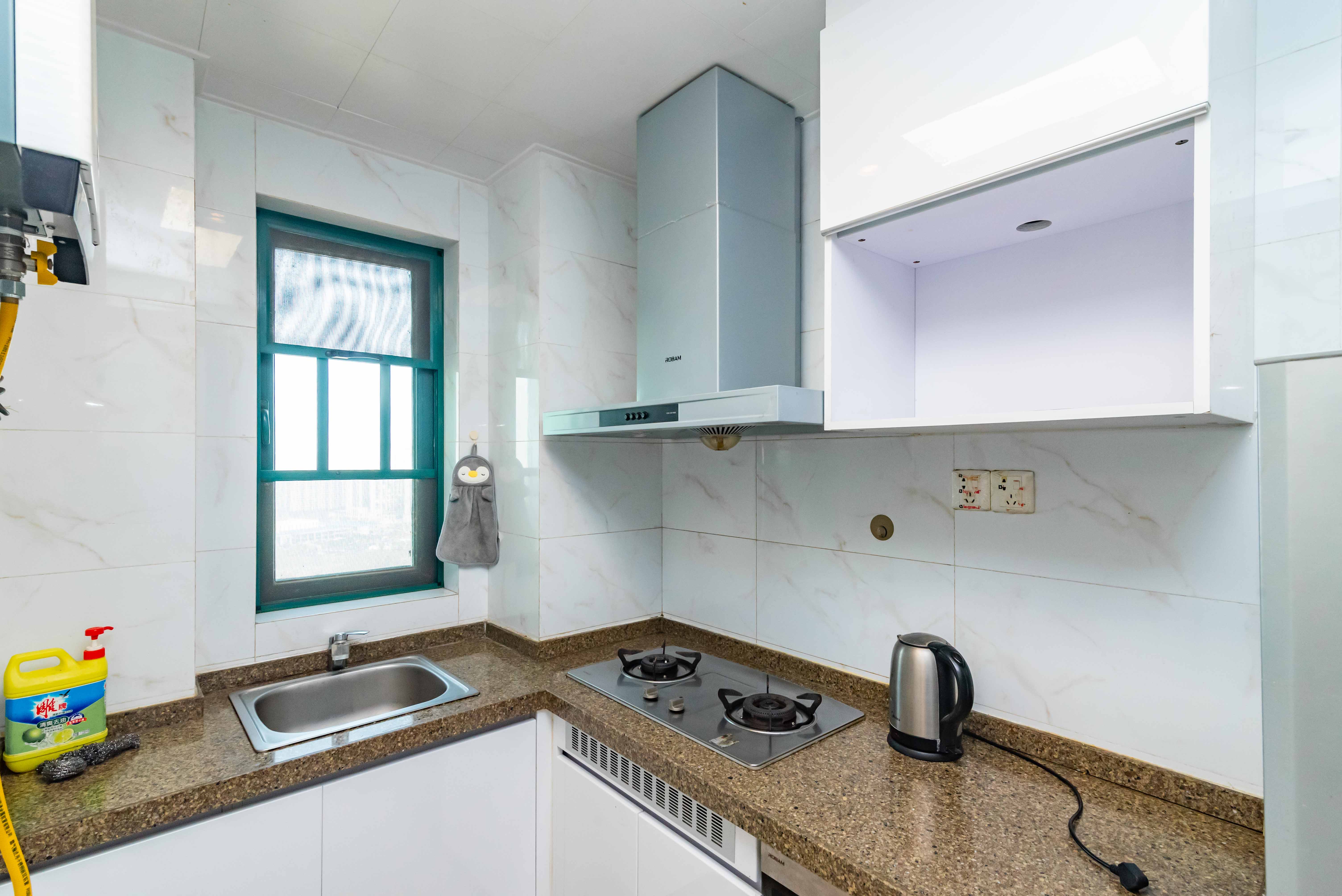 恒大雅苑 3室2厅1卫 78.0万 恒大雅苑 3室2厅1卫 78.0万厨房