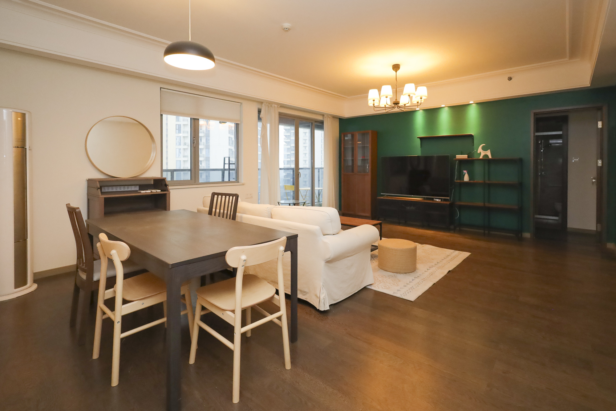 保利天禧C区  4室2厅2卫    328.0万客厅