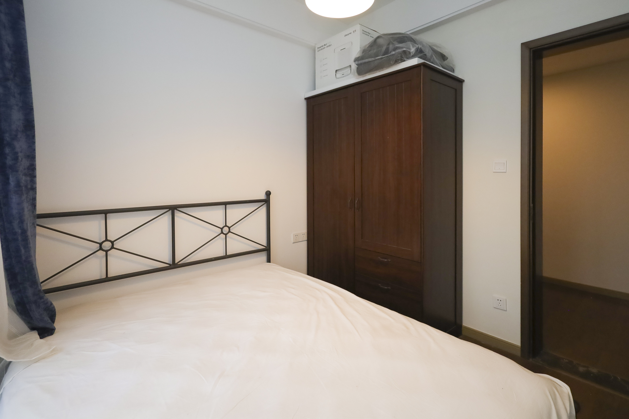 保利天禧C区  4室2厅2卫    328.0万卧室