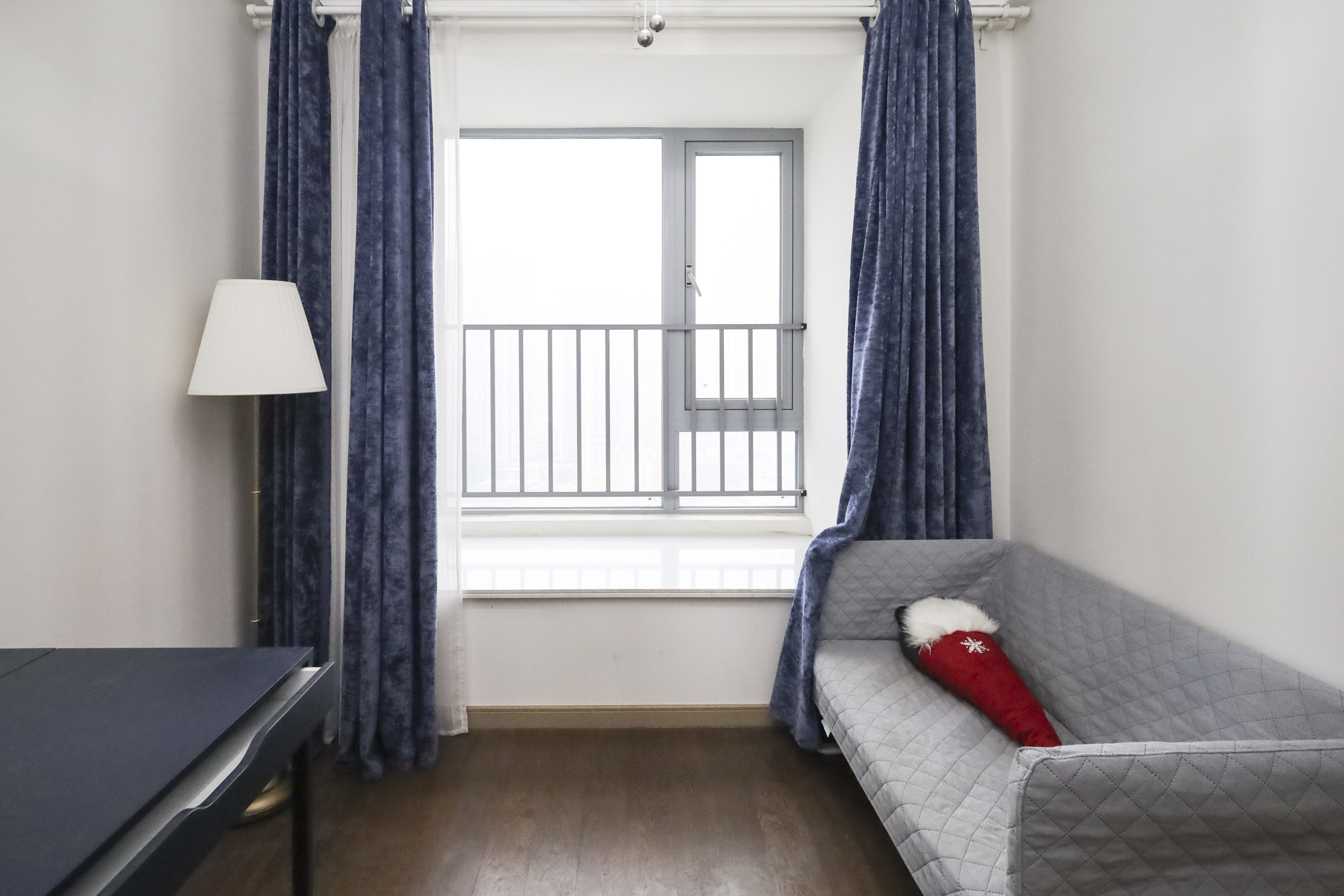 保利天禧C区  4室2厅2卫    328.0万卧室