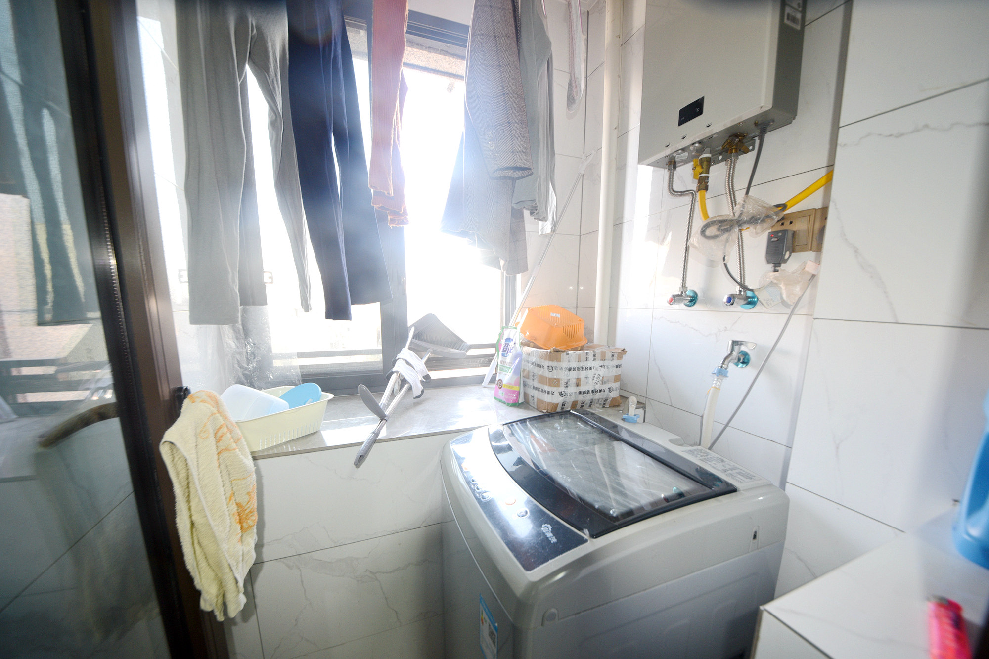 地质家园一、二期（地泰人民公馆）  1室1厅1卫   58.00万阳台