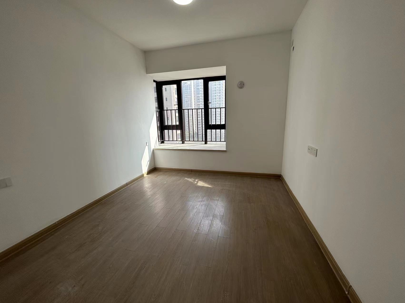 蓝溪谷 3室2厅1卫 78.0万 蓝溪谷 3室2厅1卫 78.0万室内图