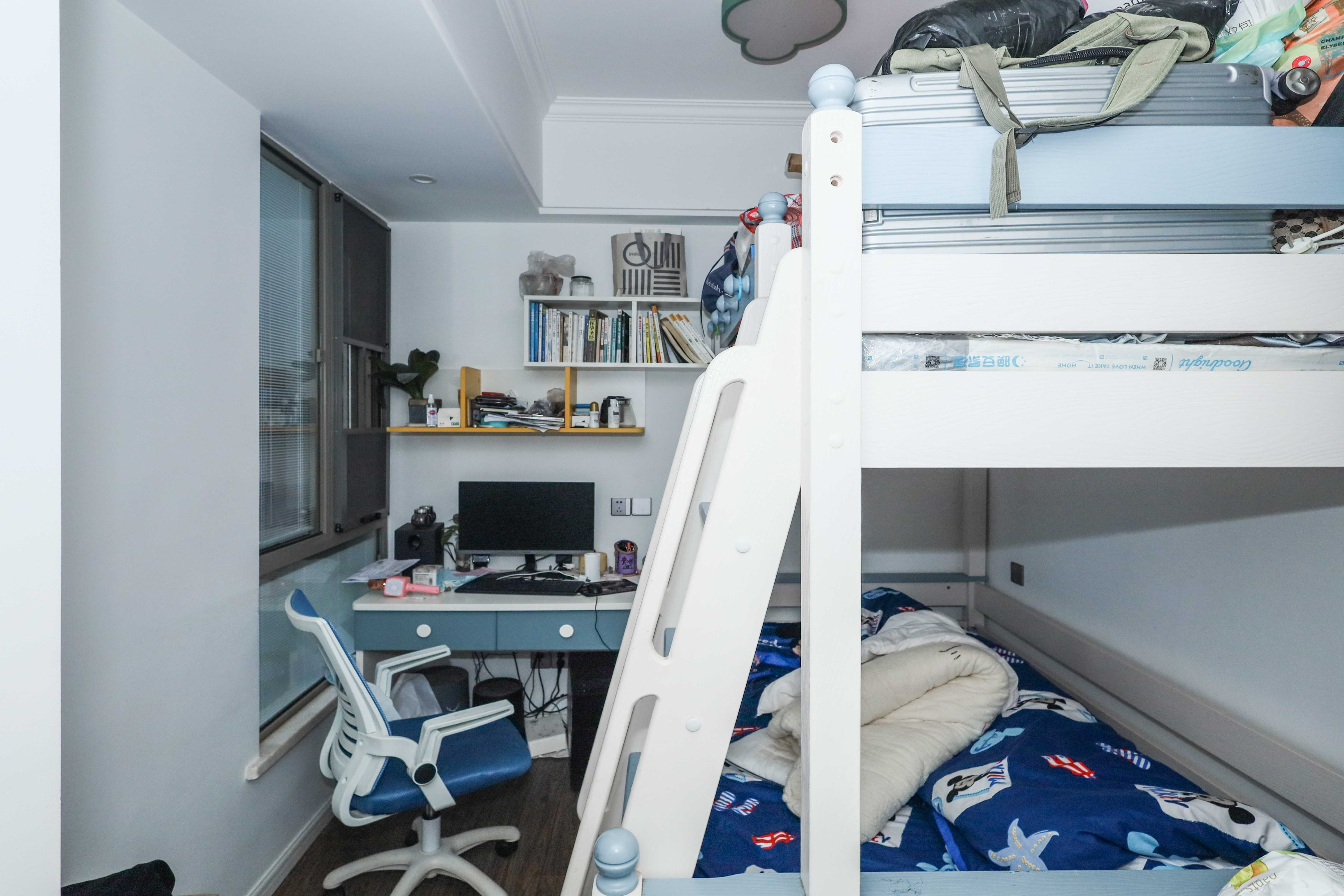 梅溪湖金茂湾  3室2厅2卫    185.0万卧室