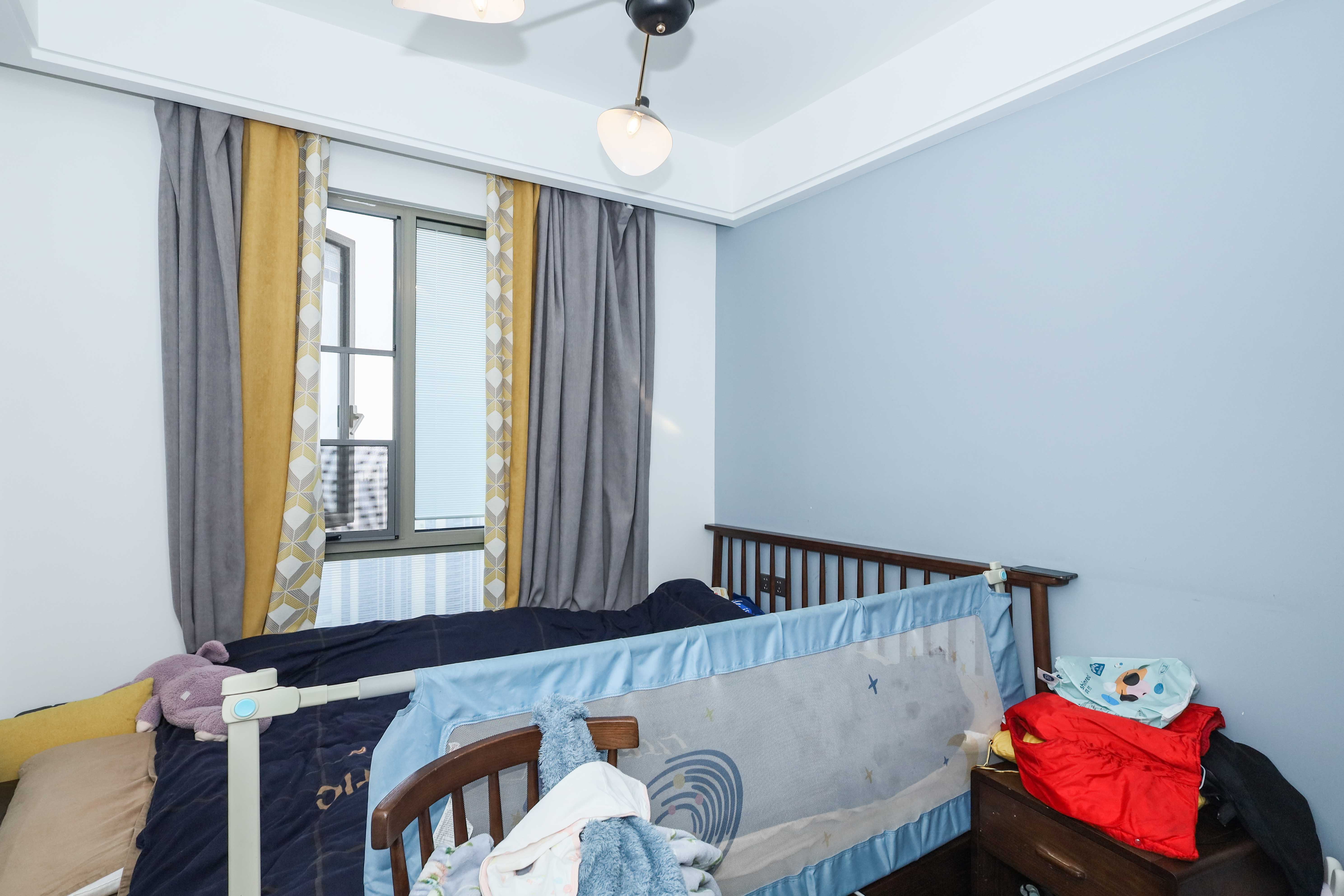 梅溪湖金茂湾  3室2厅2卫    185.0万卧室