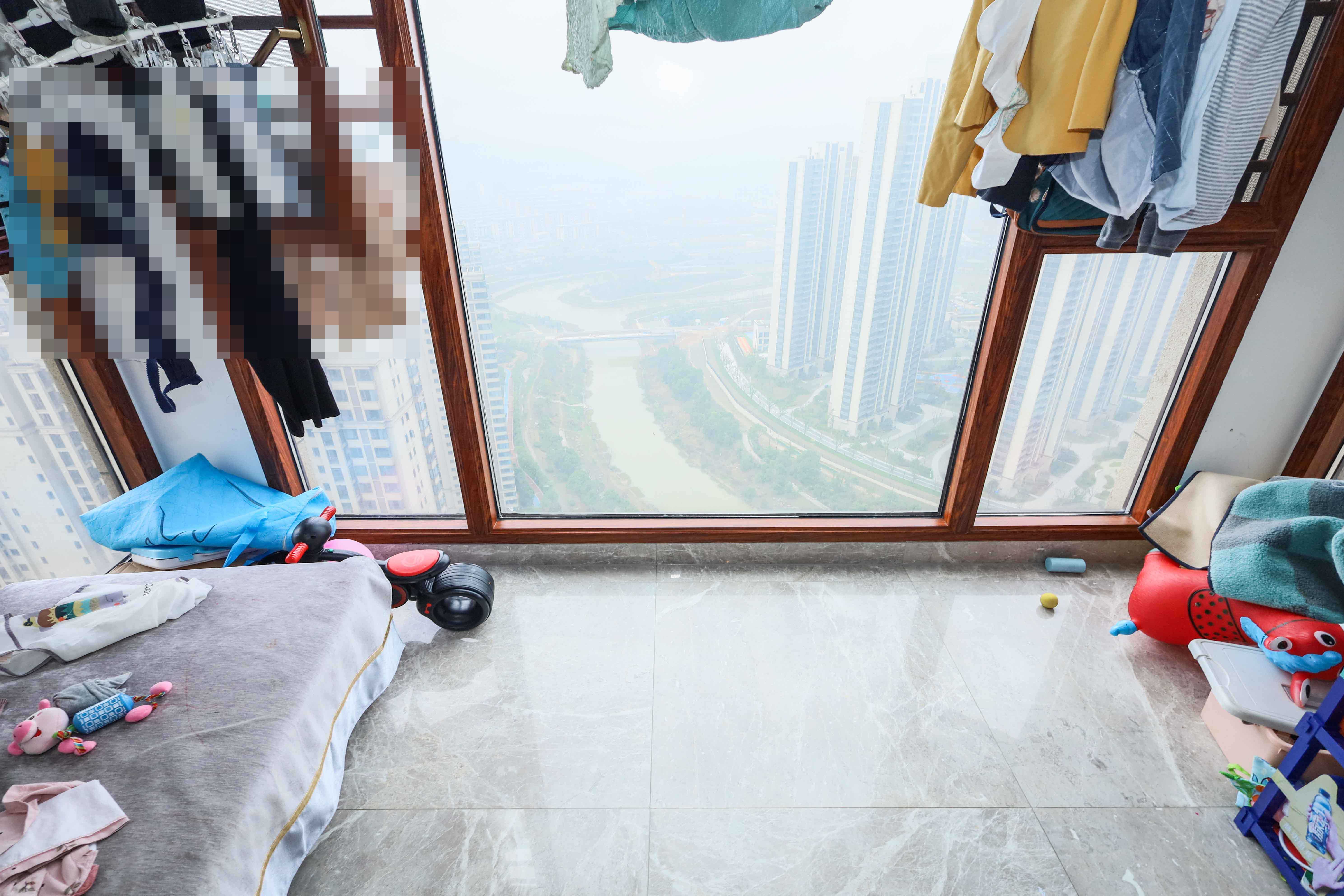 梅溪湖金茂湾  3室2厅2卫    185.0万阳台