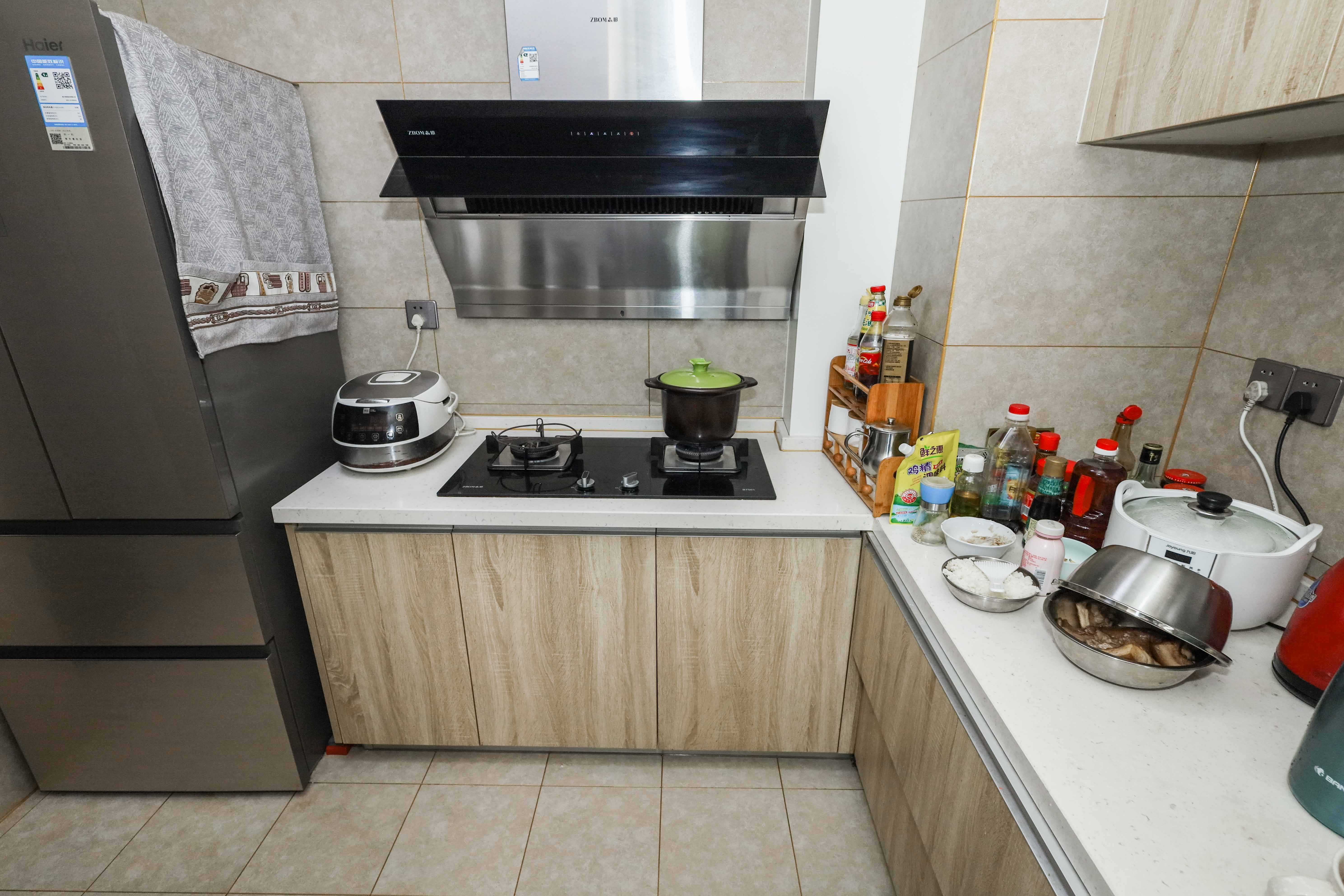 梅溪湖金茂湾  3室2厅2卫    185.0万厨房