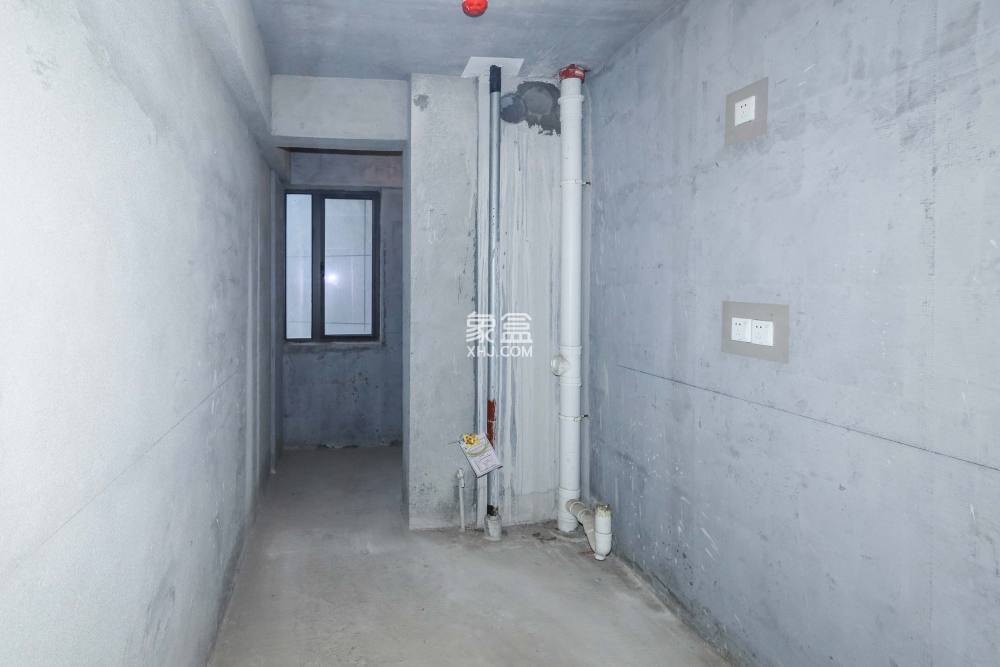 中國鐵建梅溪青秀二期  4室2廳2衛(wèi)   200.00萬