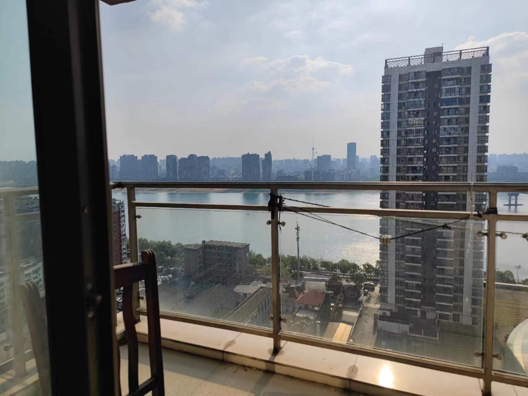 时尚新天地(平和堂) 3室2厅1卫 120.0万 时尚新天地(平和堂) 3室2厅1卫 120.0万室内图