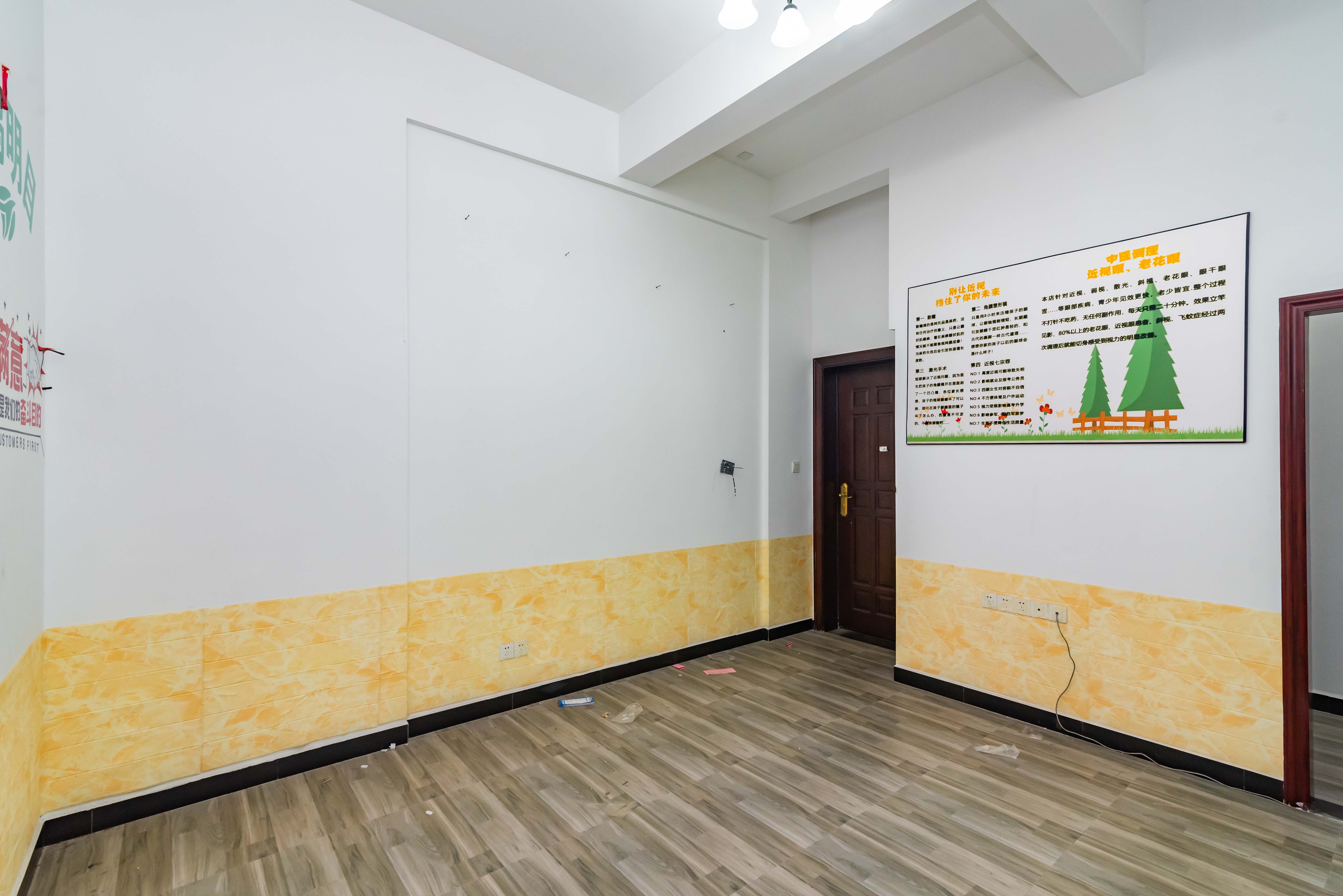 恒大雅苑 2室1厅1卫 80.00万 恒大雅苑 2室1厅1卫 80.00万客厅