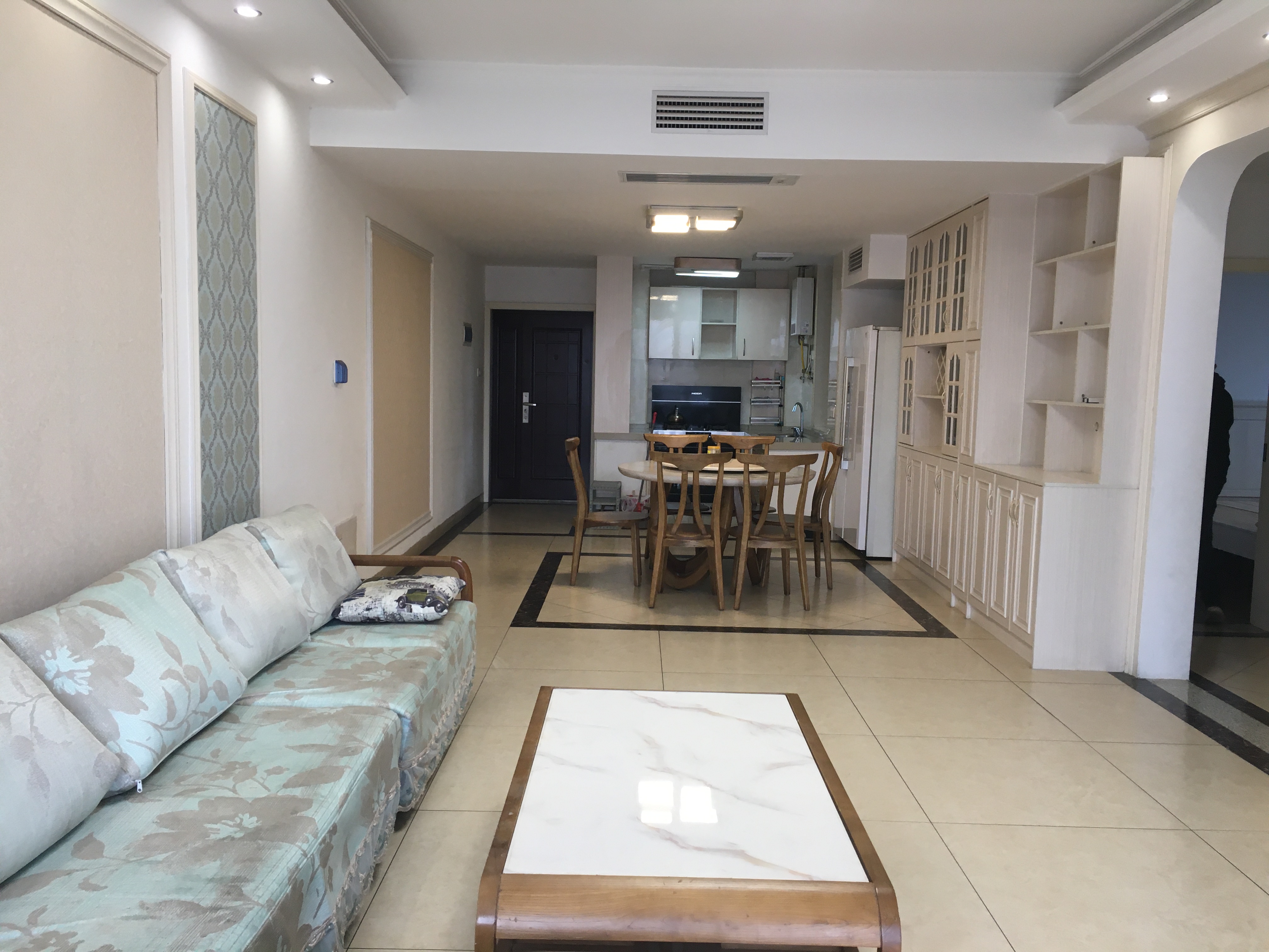 盛世华庭 3室2厅2卫 65.00万 盛世华庭 3室2厅2卫 65.00万室内图