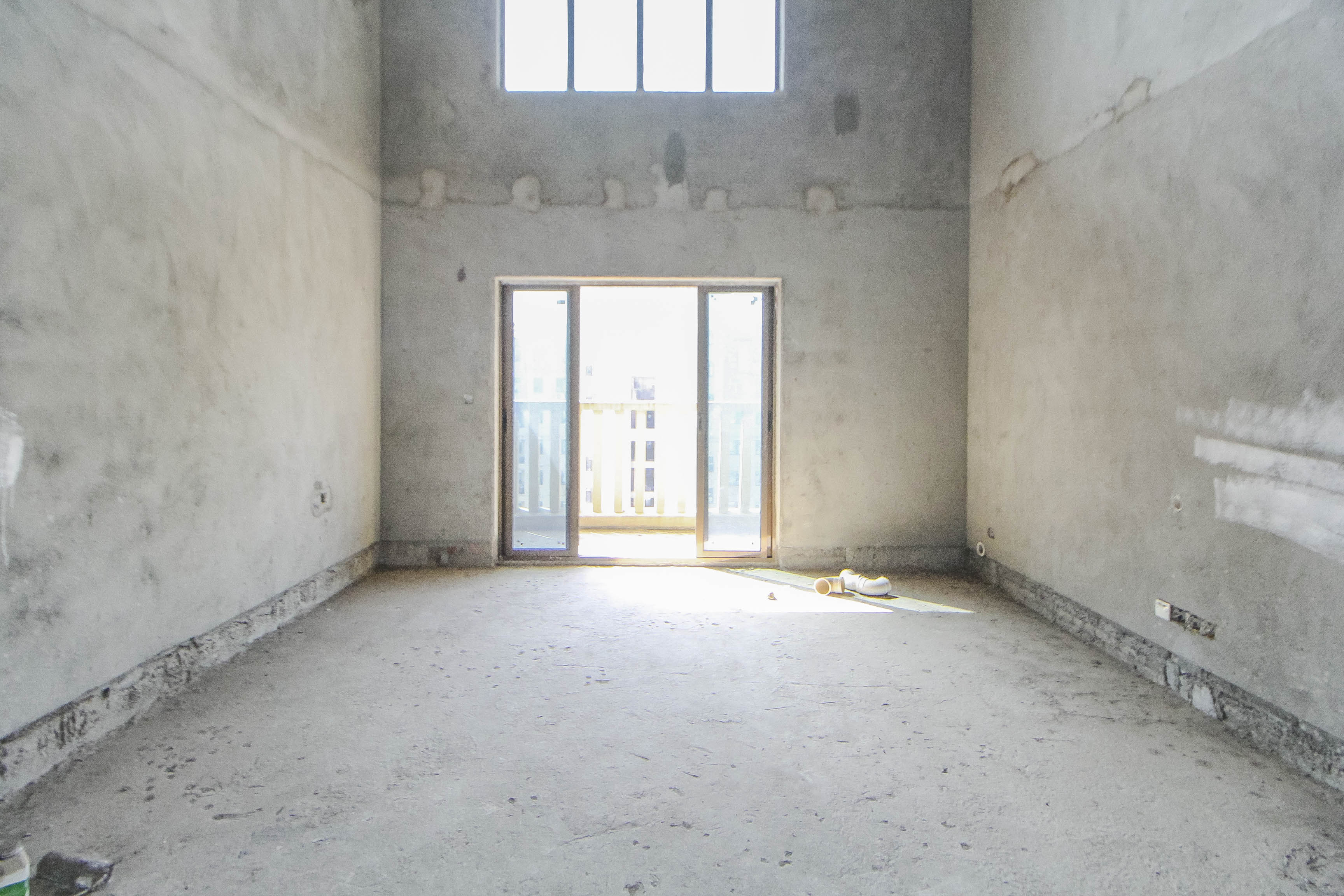 江山帝景哈佛 6室2厅2卫 220.00万 江山帝景哈佛 6室2厅2卫 220.00万客厅