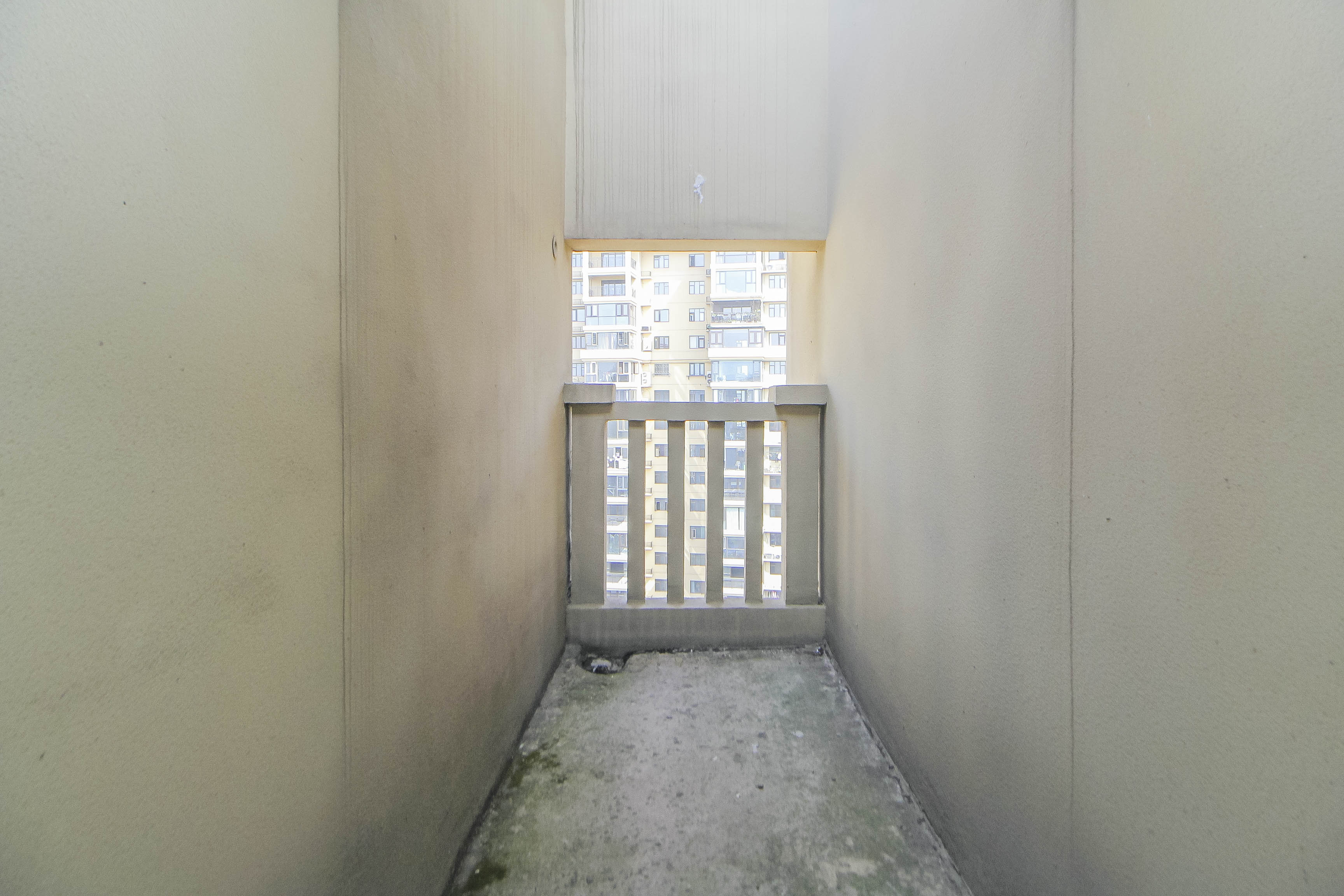 江山帝景哈佛 6室2厅2卫 220.00万 江山帝景哈佛 6室2厅2卫 220.00万其他