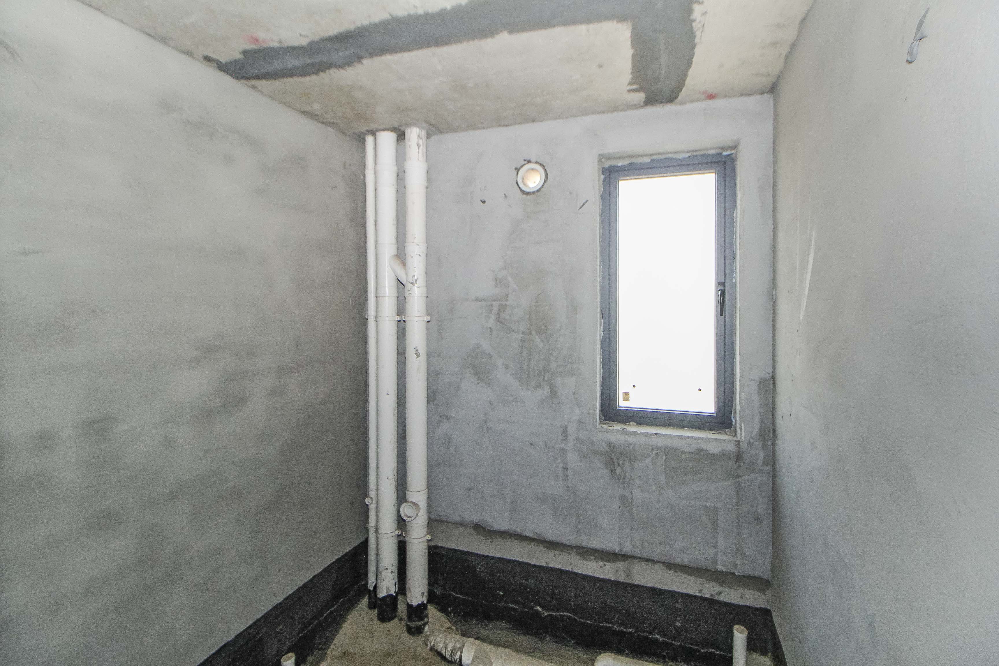 兰亭湾畔  5室2厅2卫    290.0万卫生间