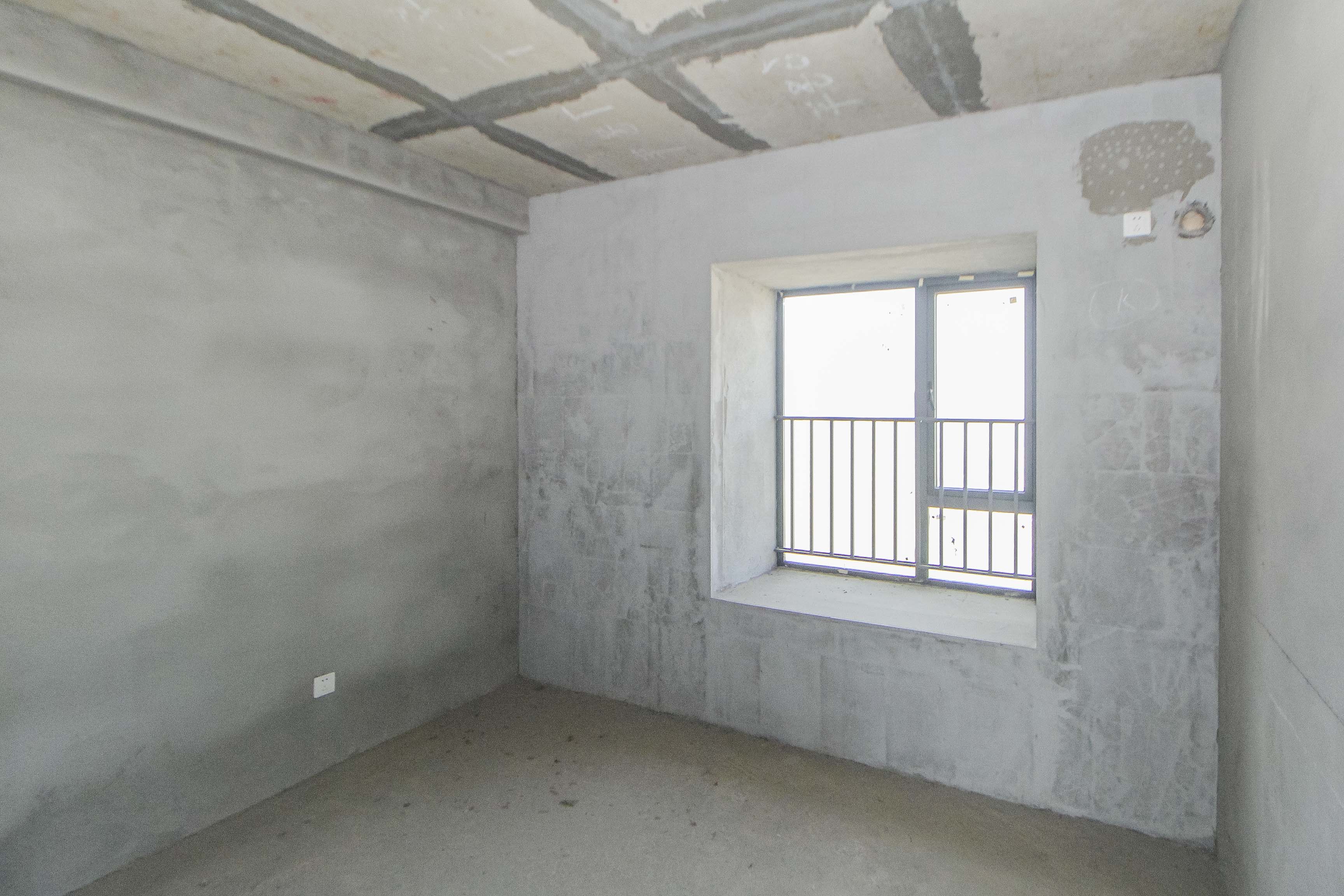 兰亭湾畔  5室2厅2卫    290.0万卧室